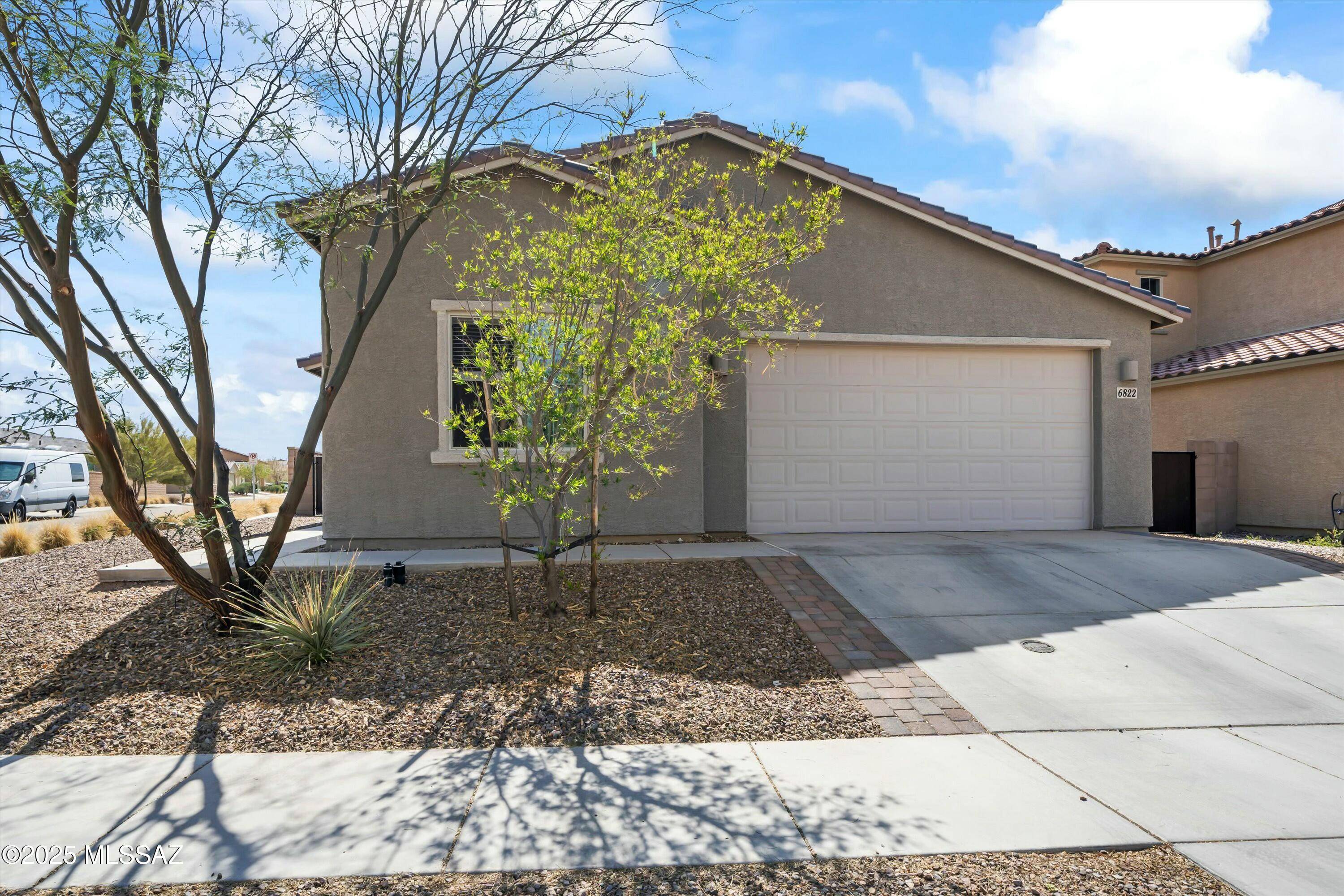Tucson, AZ 85756,6822 E Via Arroyo Largo