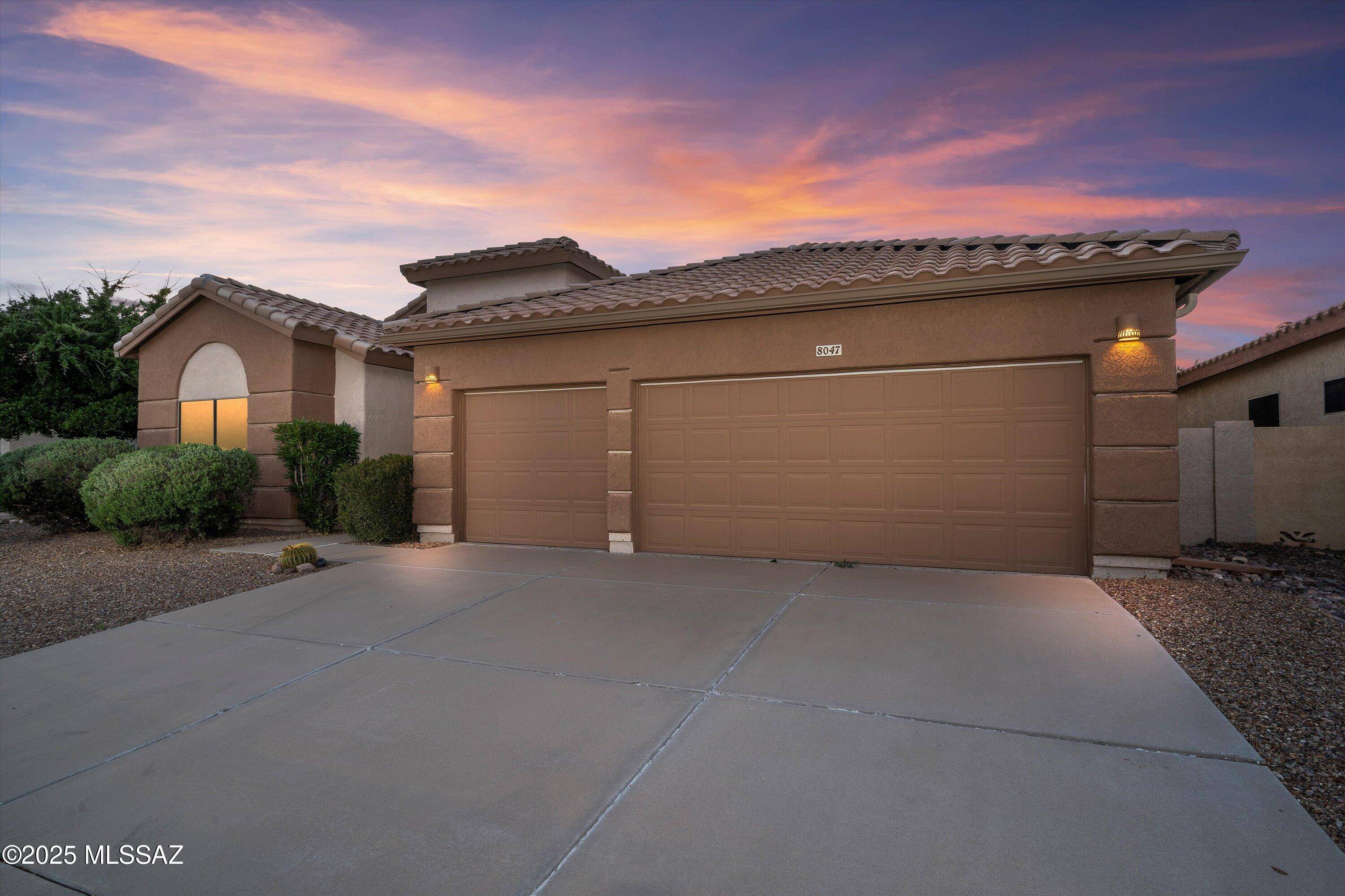Tucson, AZ 85743,8047 N Arcata Drive