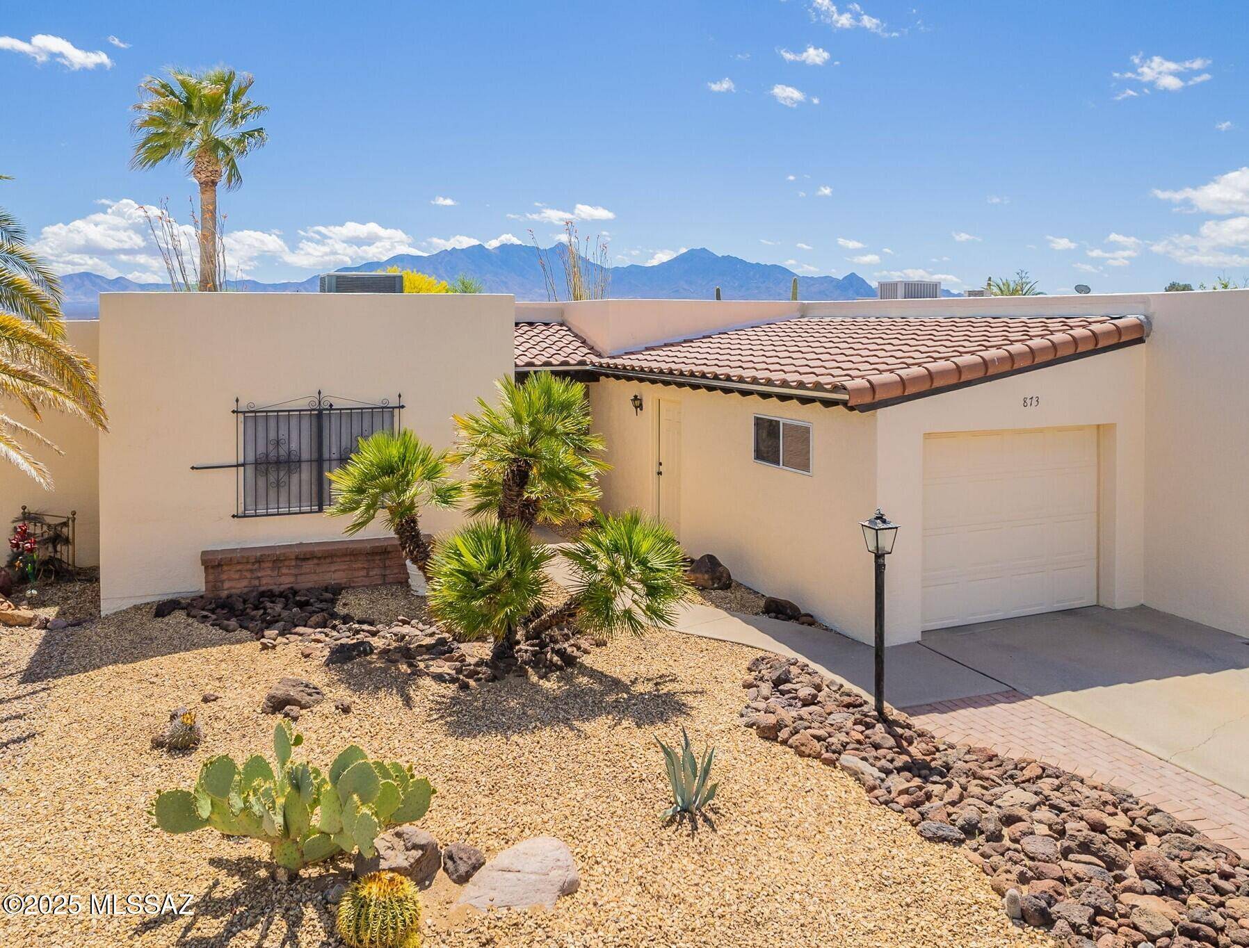 Green Valley, AZ 85614,873 S Camino Guarina