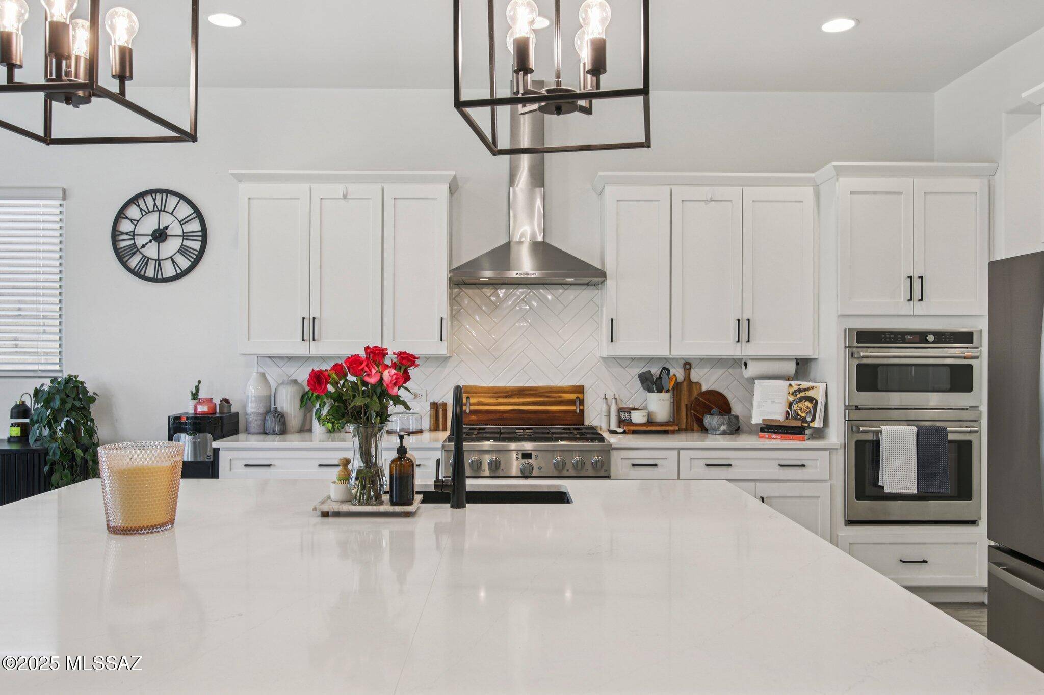 Oro Valley, AZ 85755,470 W Red Ribbon Lane