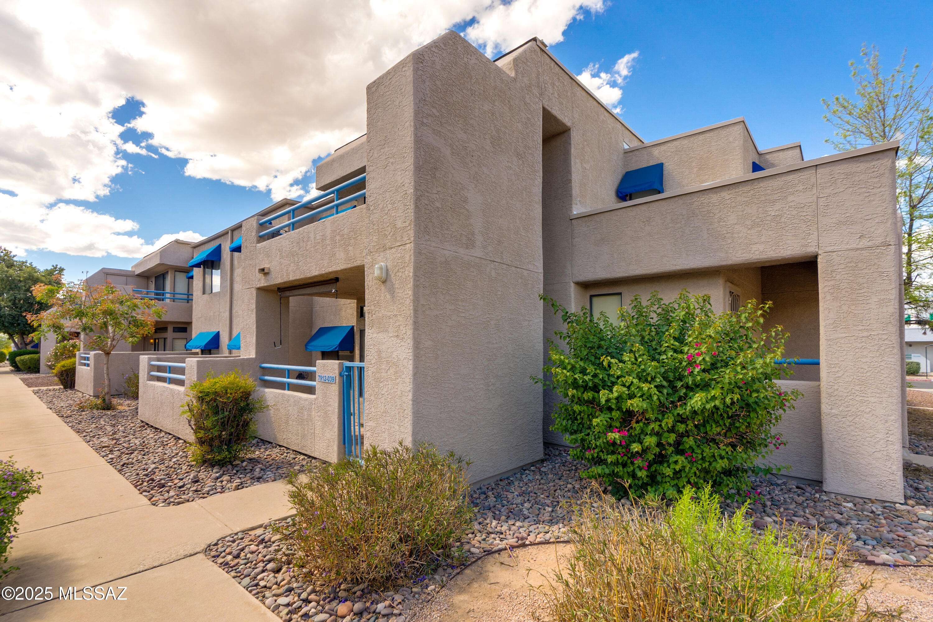 Tucson, AZ 85710,7912 E Colette Circle #UNIT 39
