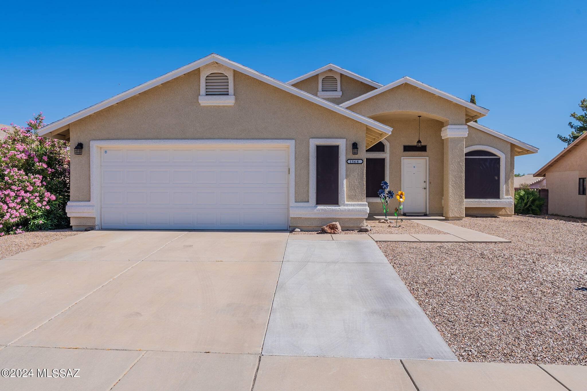 Sahuarita, AZ 85629,1568 W Camino Acierto