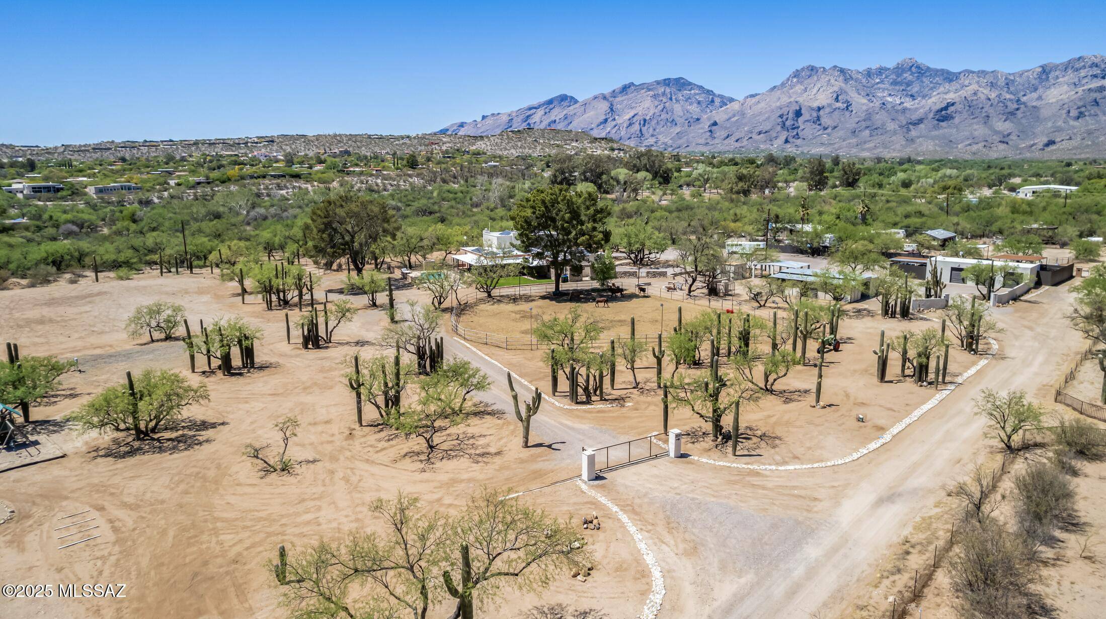 Tucson, AZ 85749,3597 N Bear Canyon Road