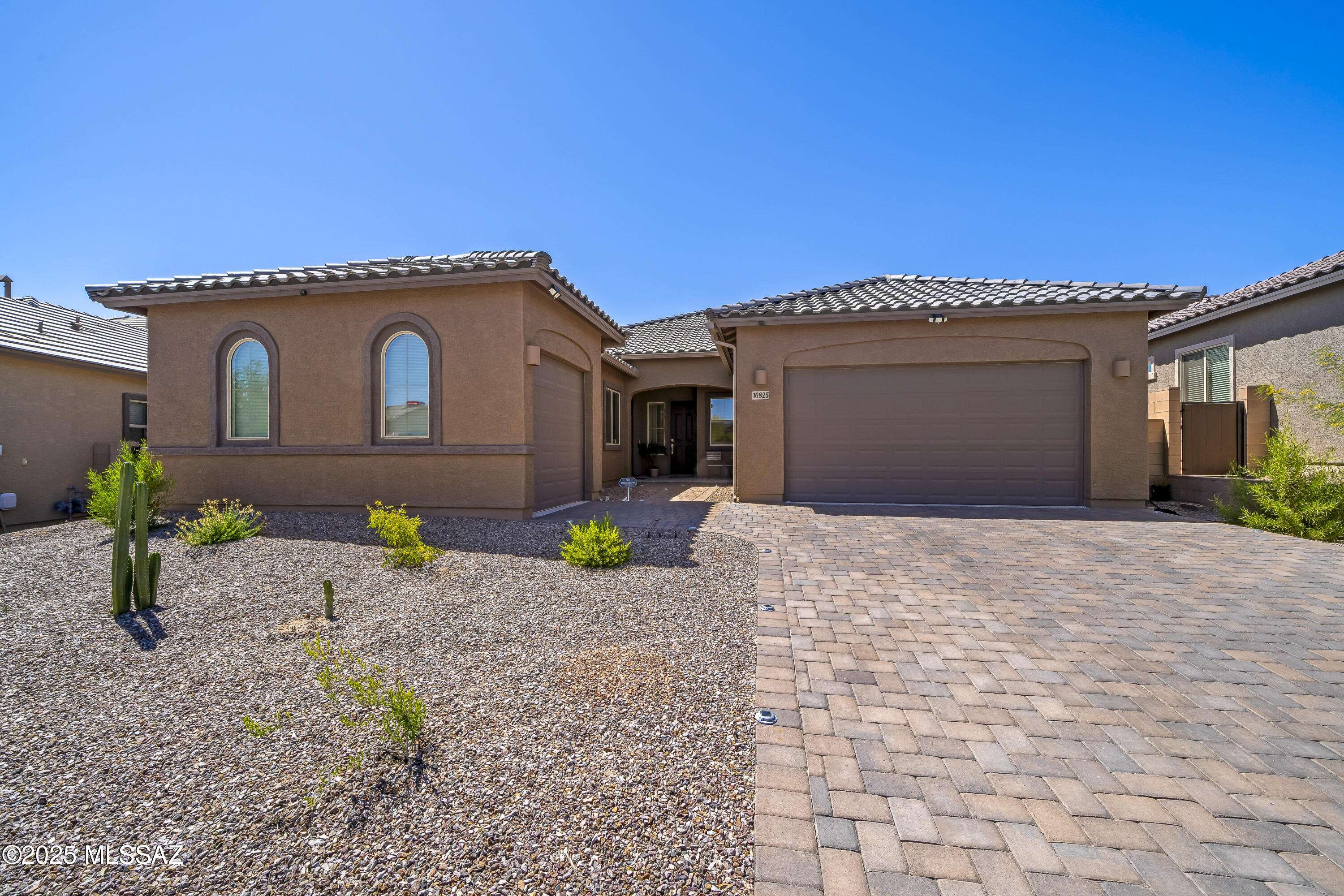 Tucson, AZ 85742,10825 N Stonebridge Drive
