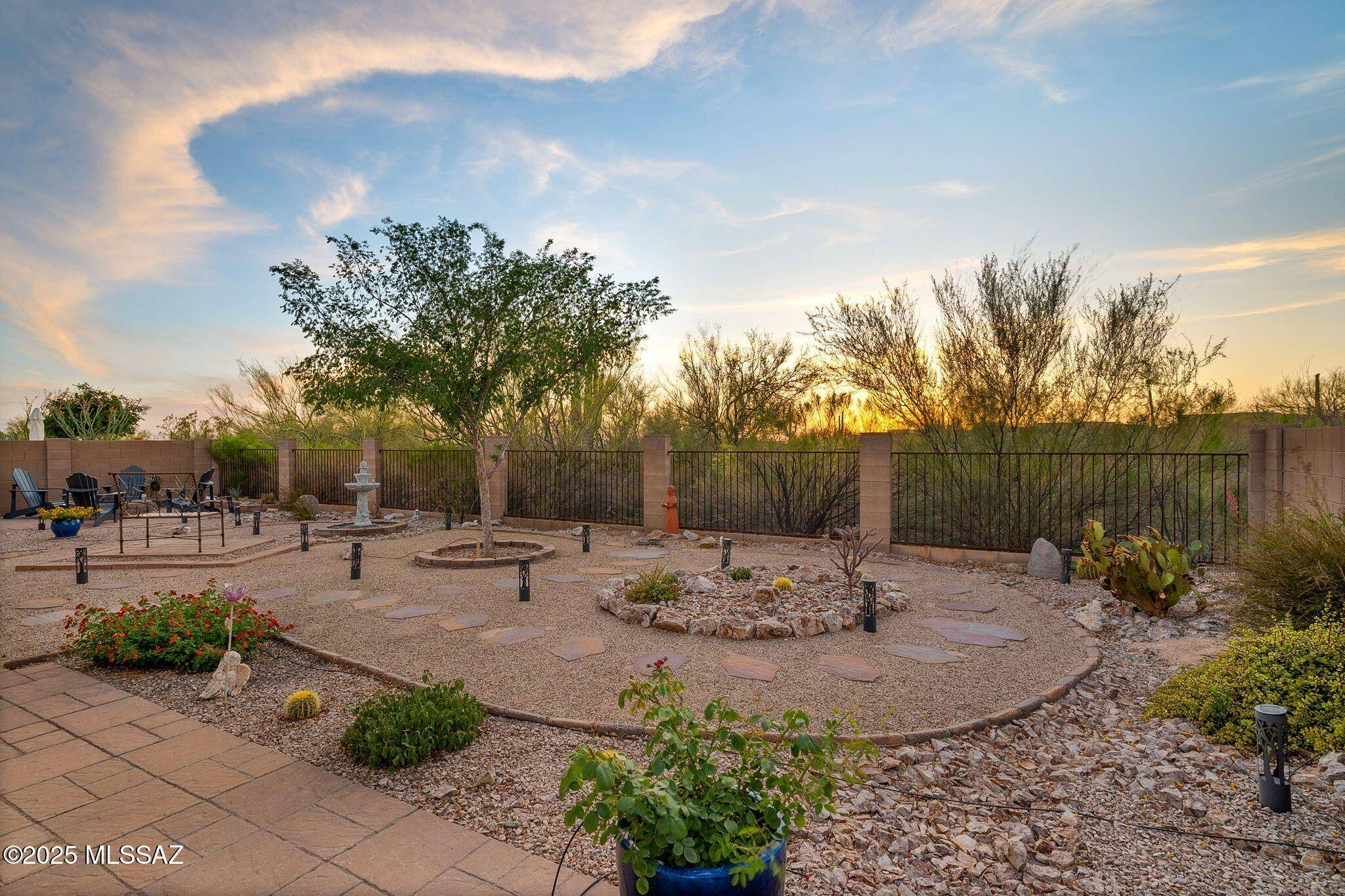 Marana, AZ 85658,12489 N Golden Mirror Drive