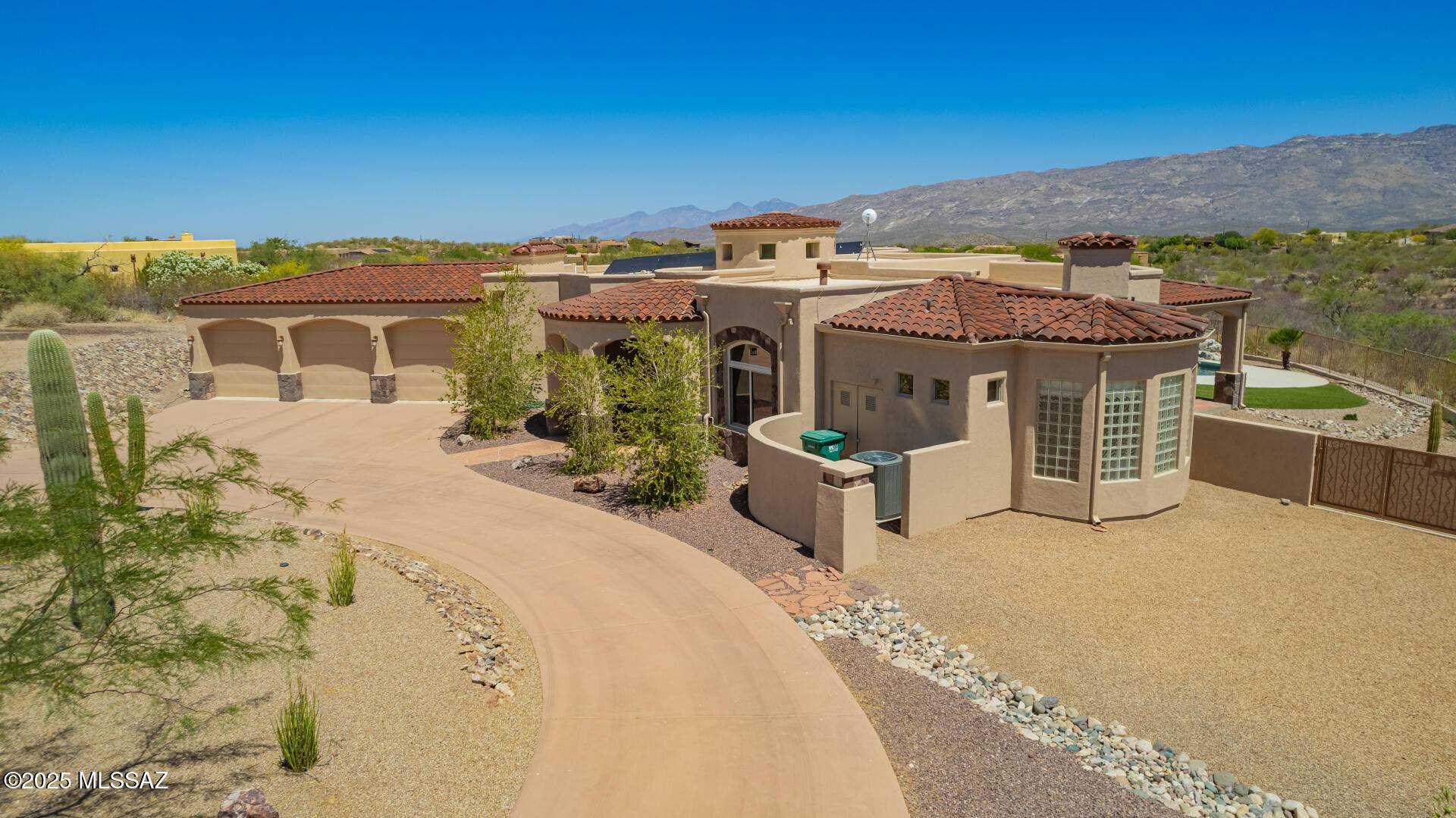 Vail, AZ 85641,9440 S Old Soldier Trail