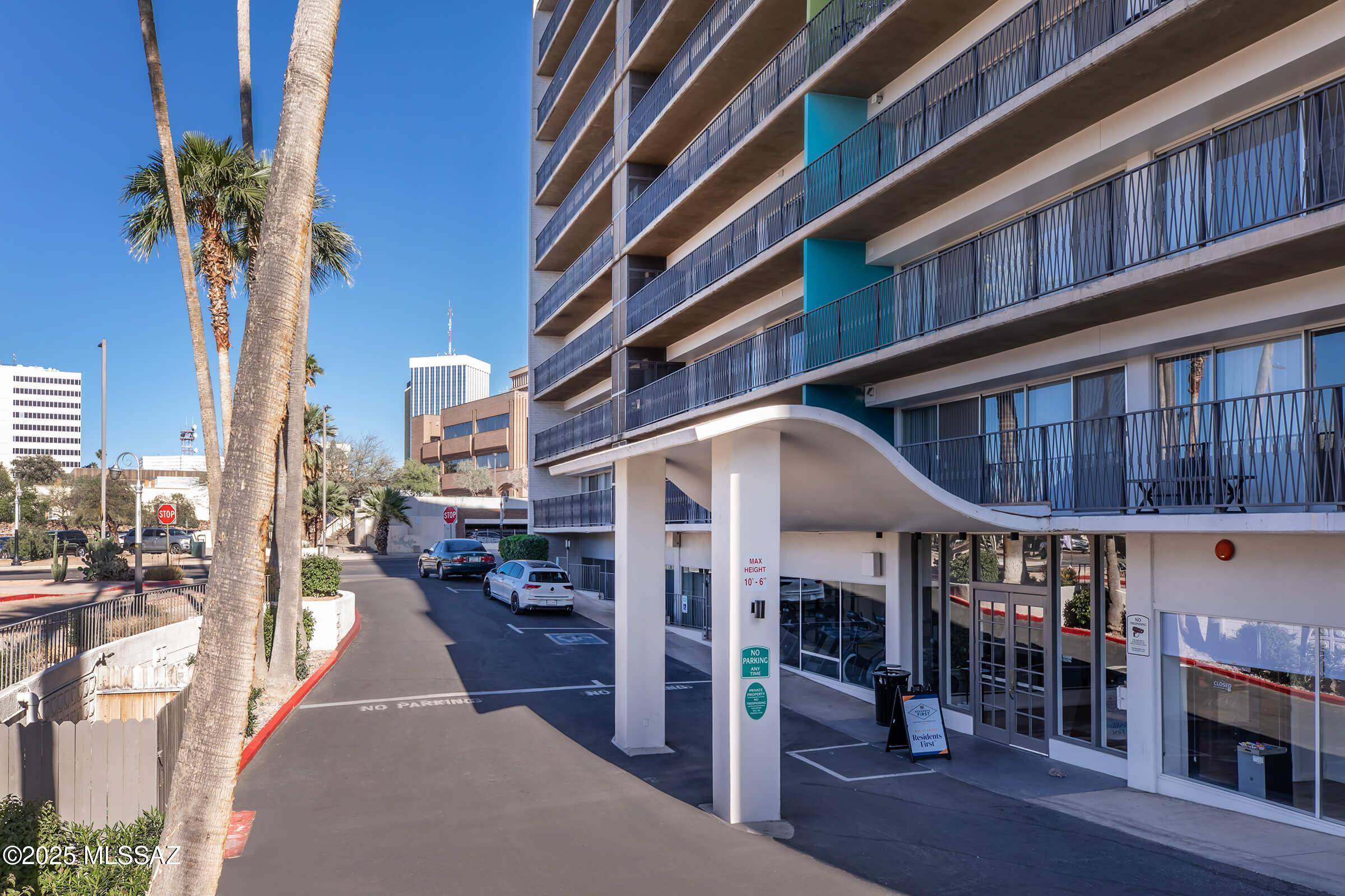 Tucson, AZ 85701,425 W Paseo Redondo  #3D