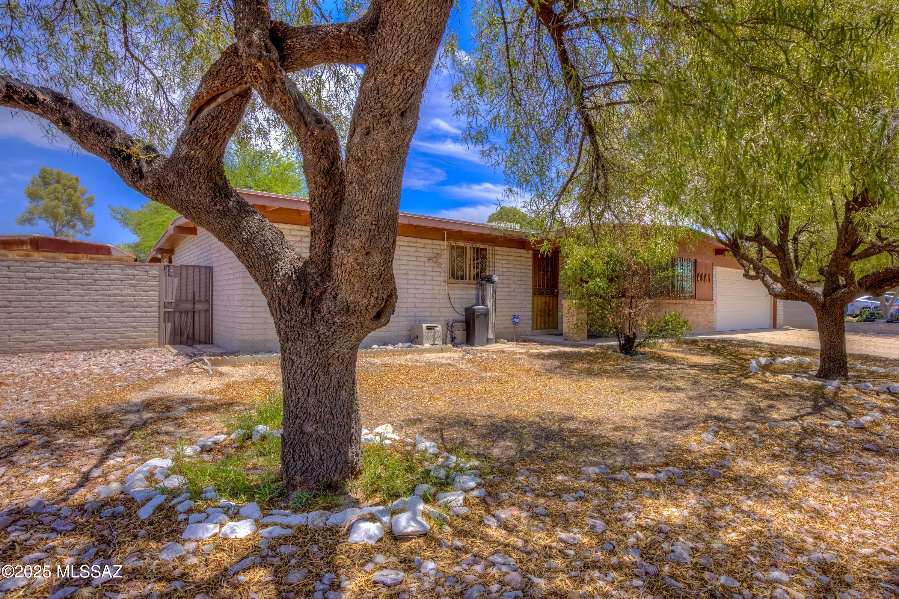 Tucson, AZ 85730,4561 S White Pine Drive