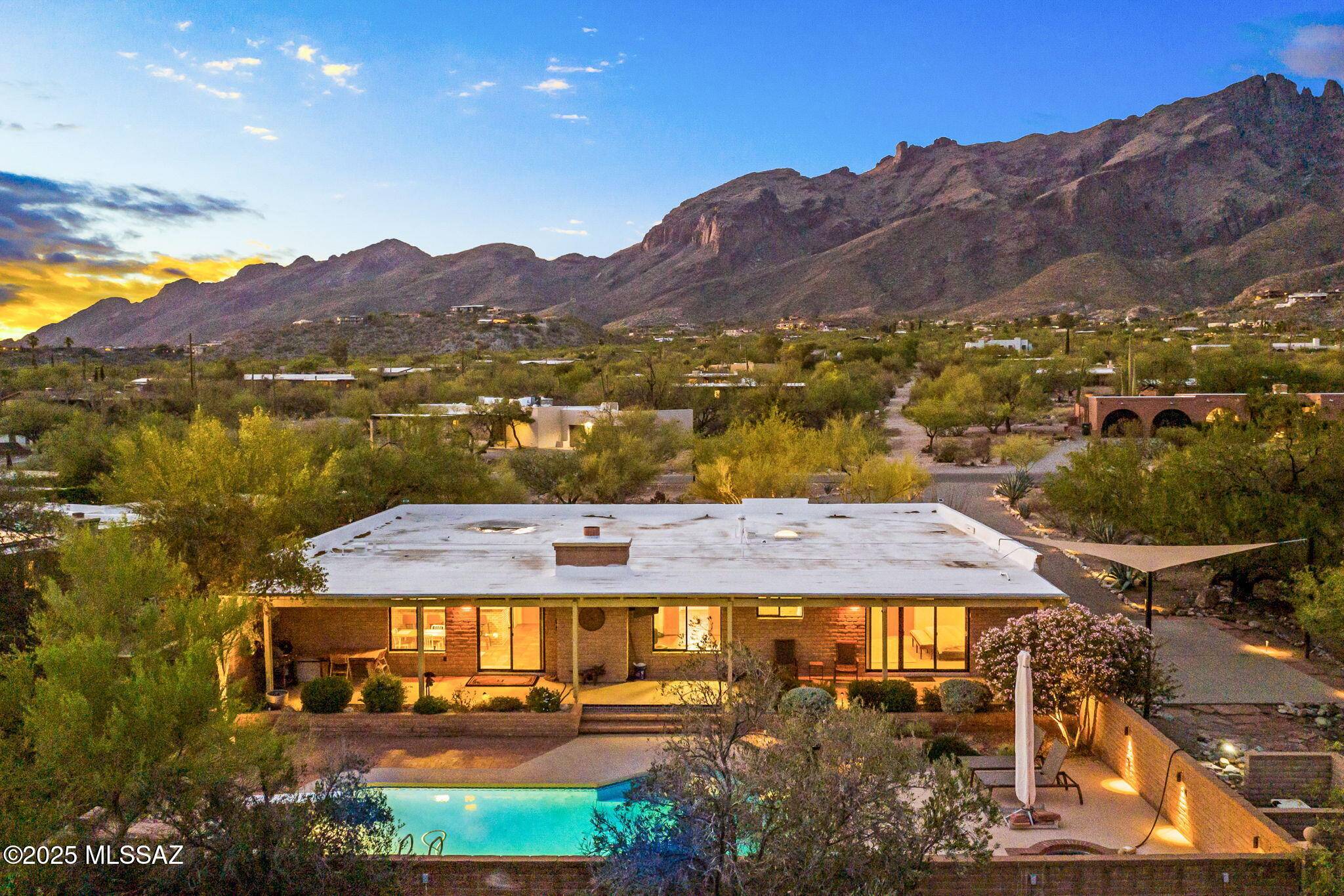 Tucson, AZ 85718,3920 E Alvernon Circle