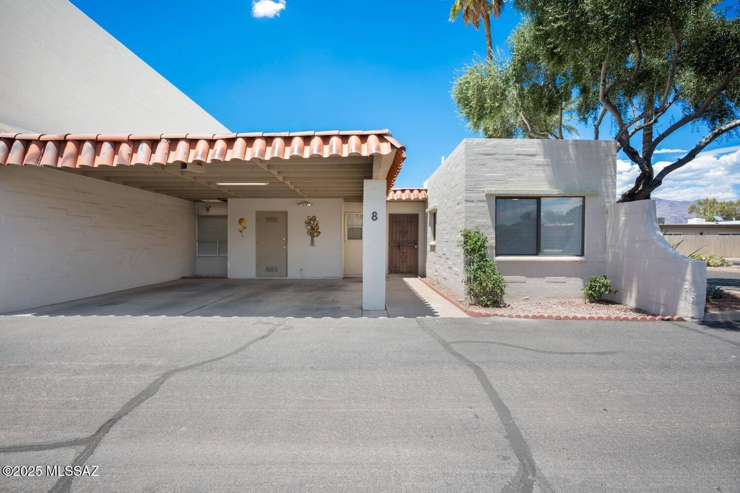 Tucson, AZ 85716,2525 E Prince Road  #8