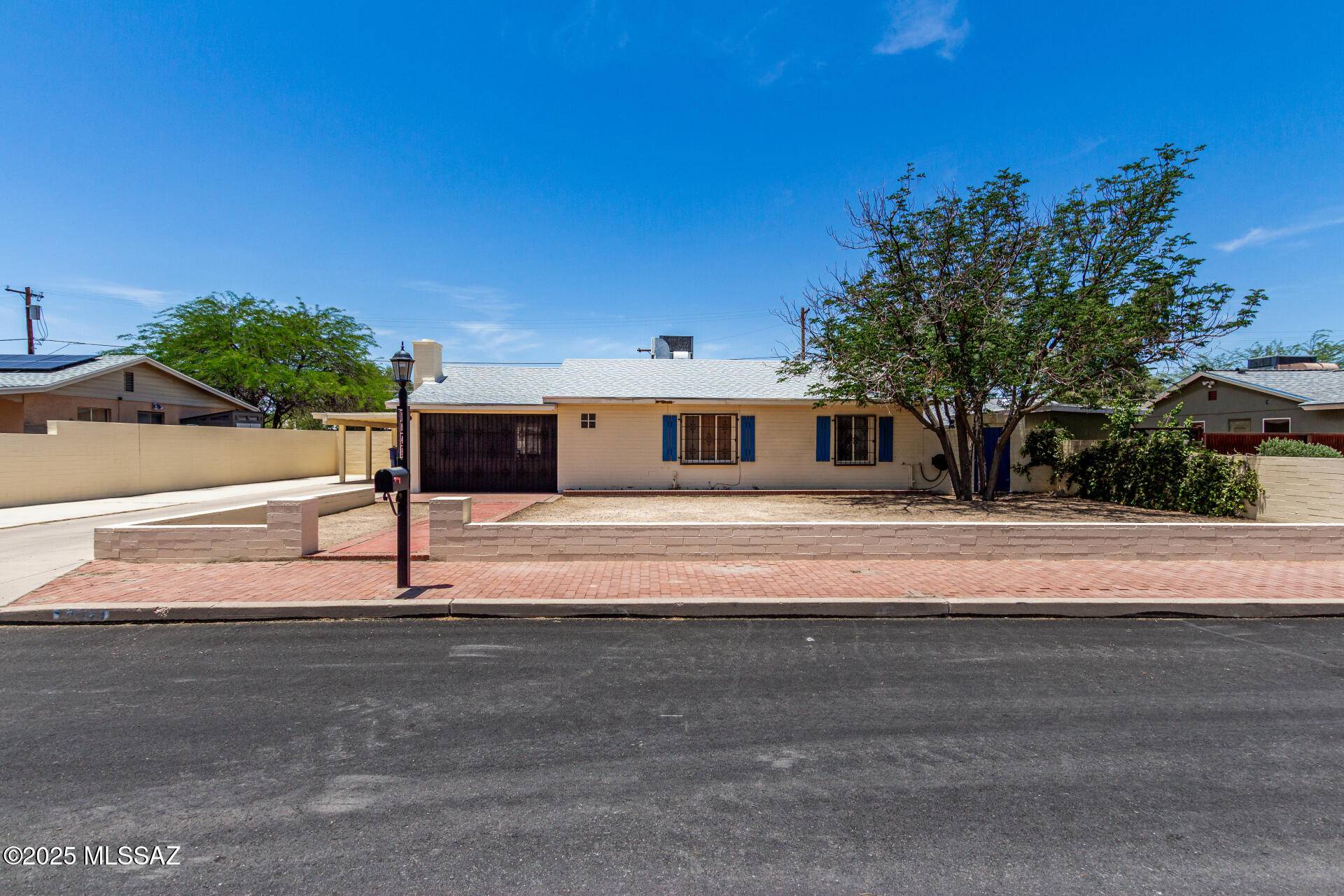 Tucson, AZ 85712,1849 N Woodland Avenue