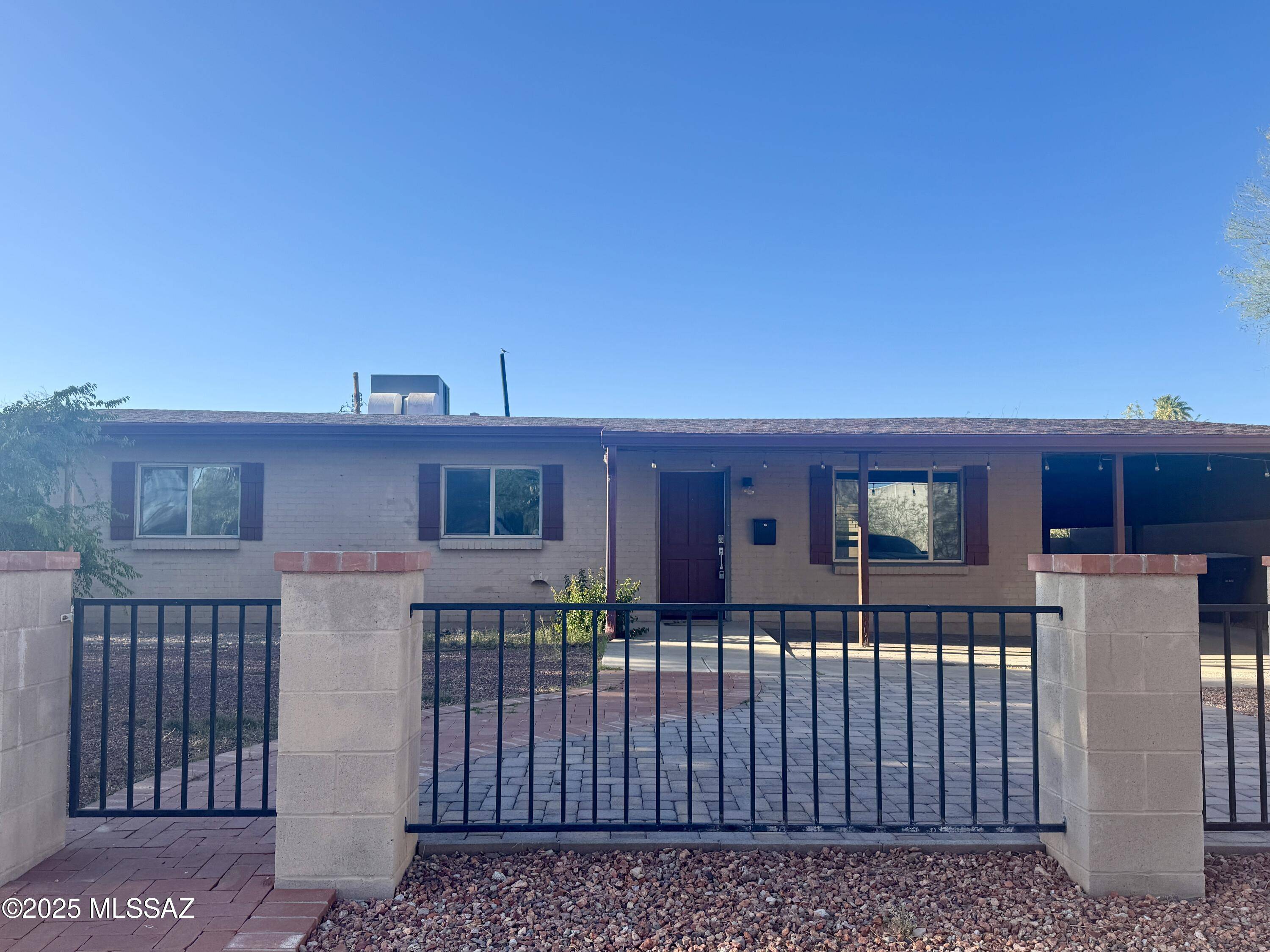 Tucson, AZ 85719,2259 E Spring Street