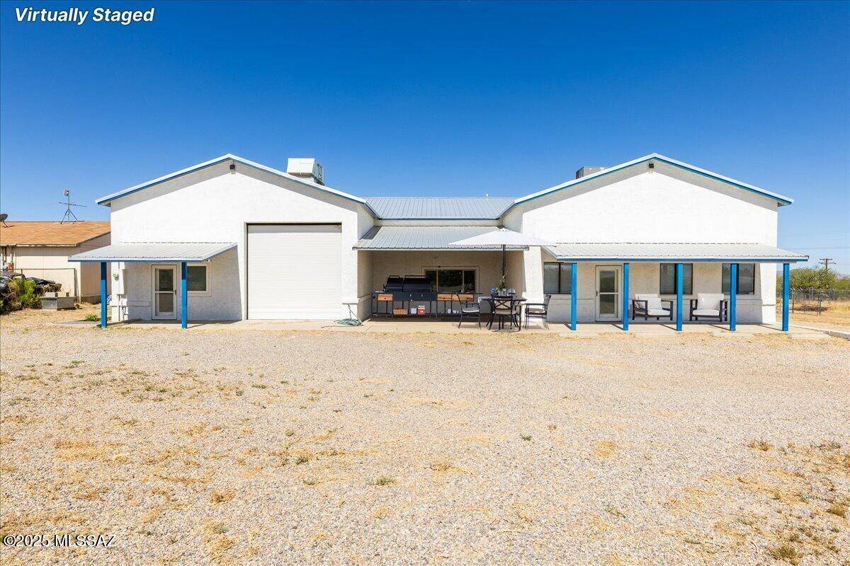 Benson, AZ 85602,104 N Center Way