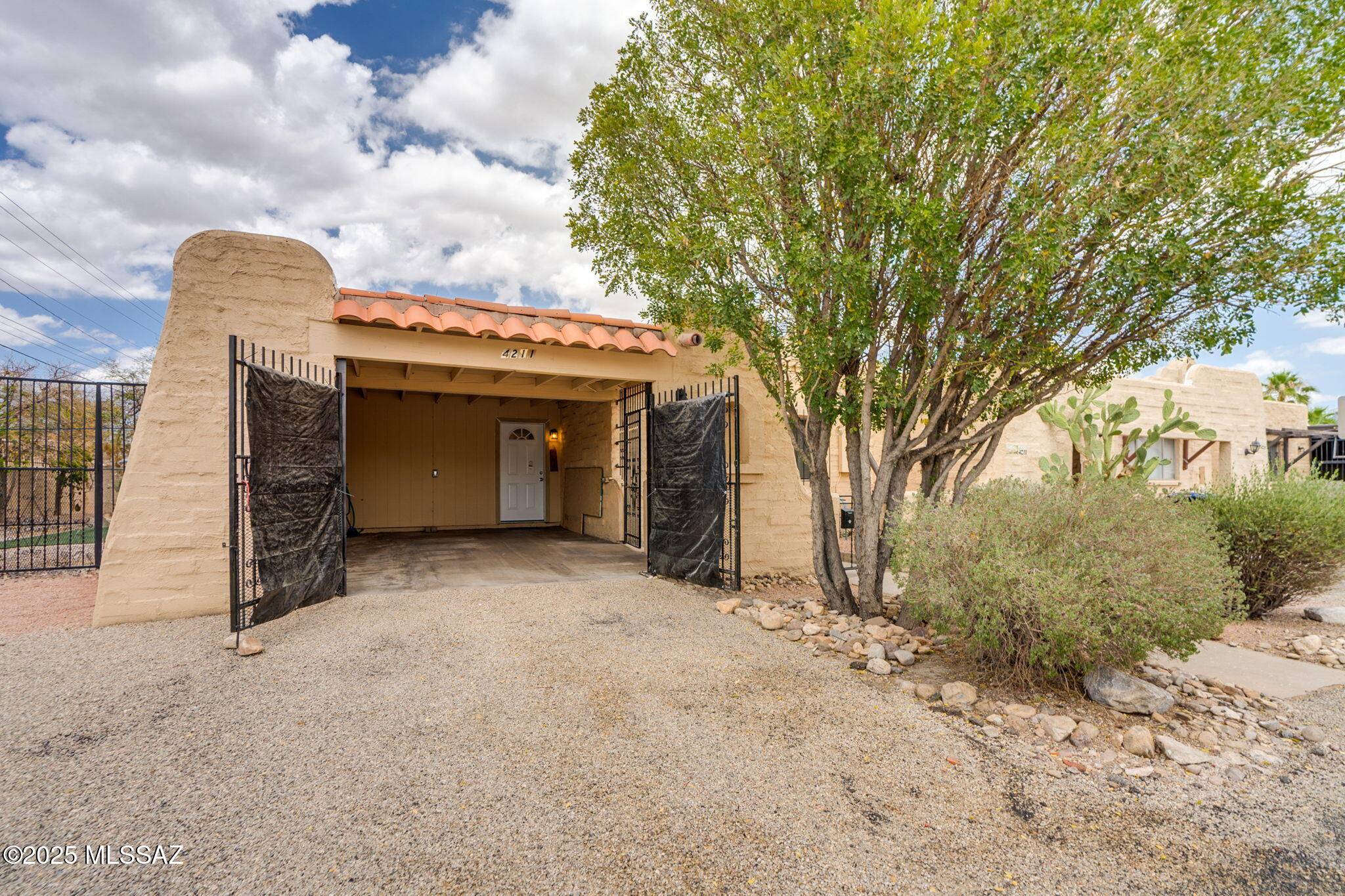 Tucson, AZ 85705,4211 N Villas Placitas