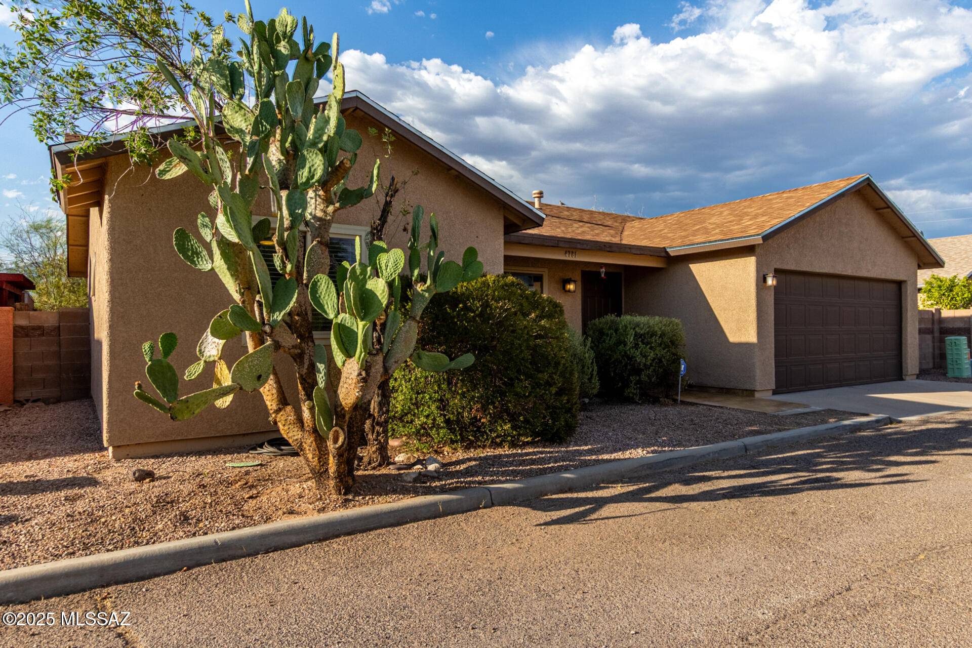 Tucson, AZ 85712,4781 E Joslyn Heights Place