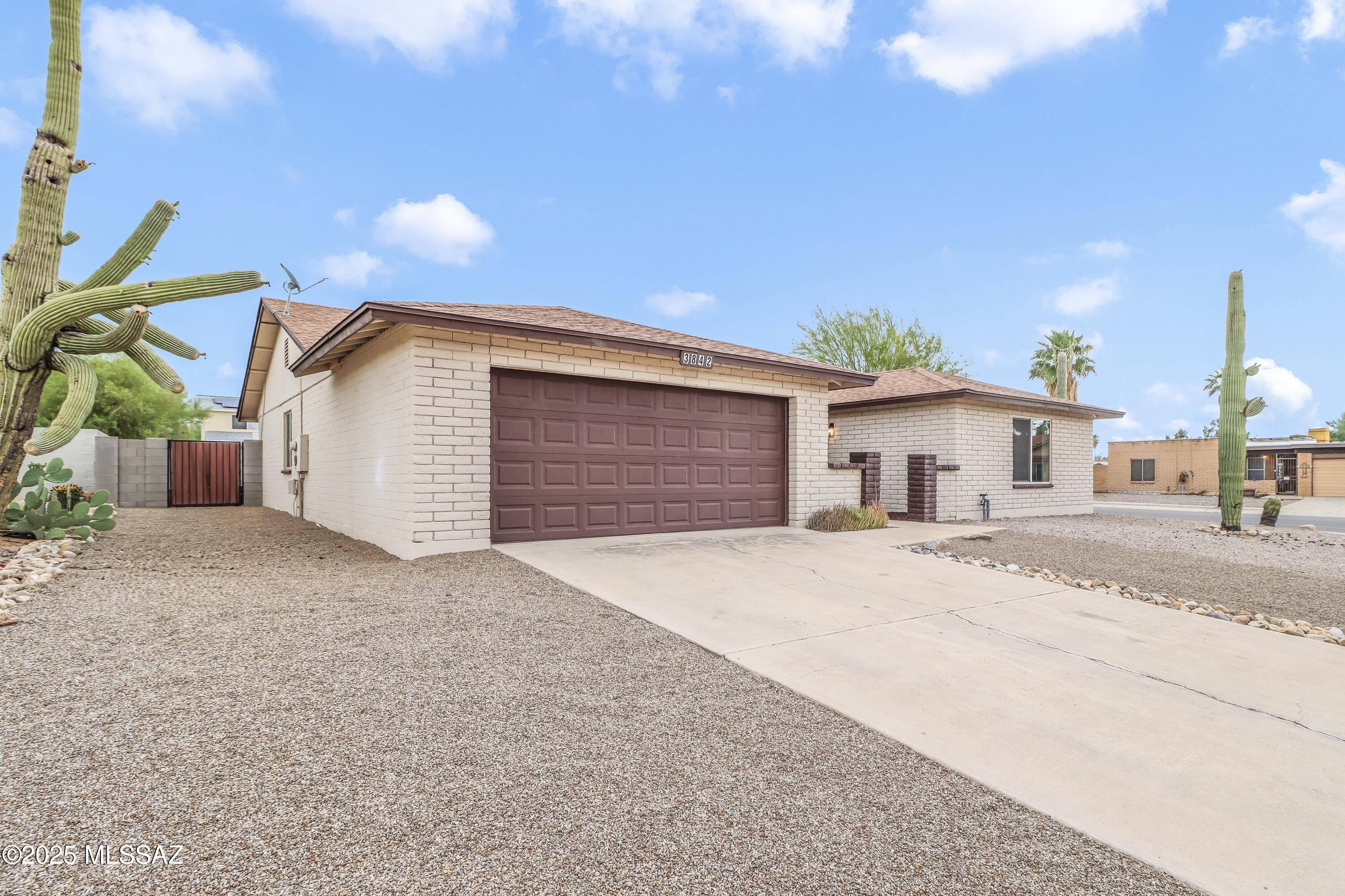 Tucson, AZ 85741,3842 W Orangewood Drive