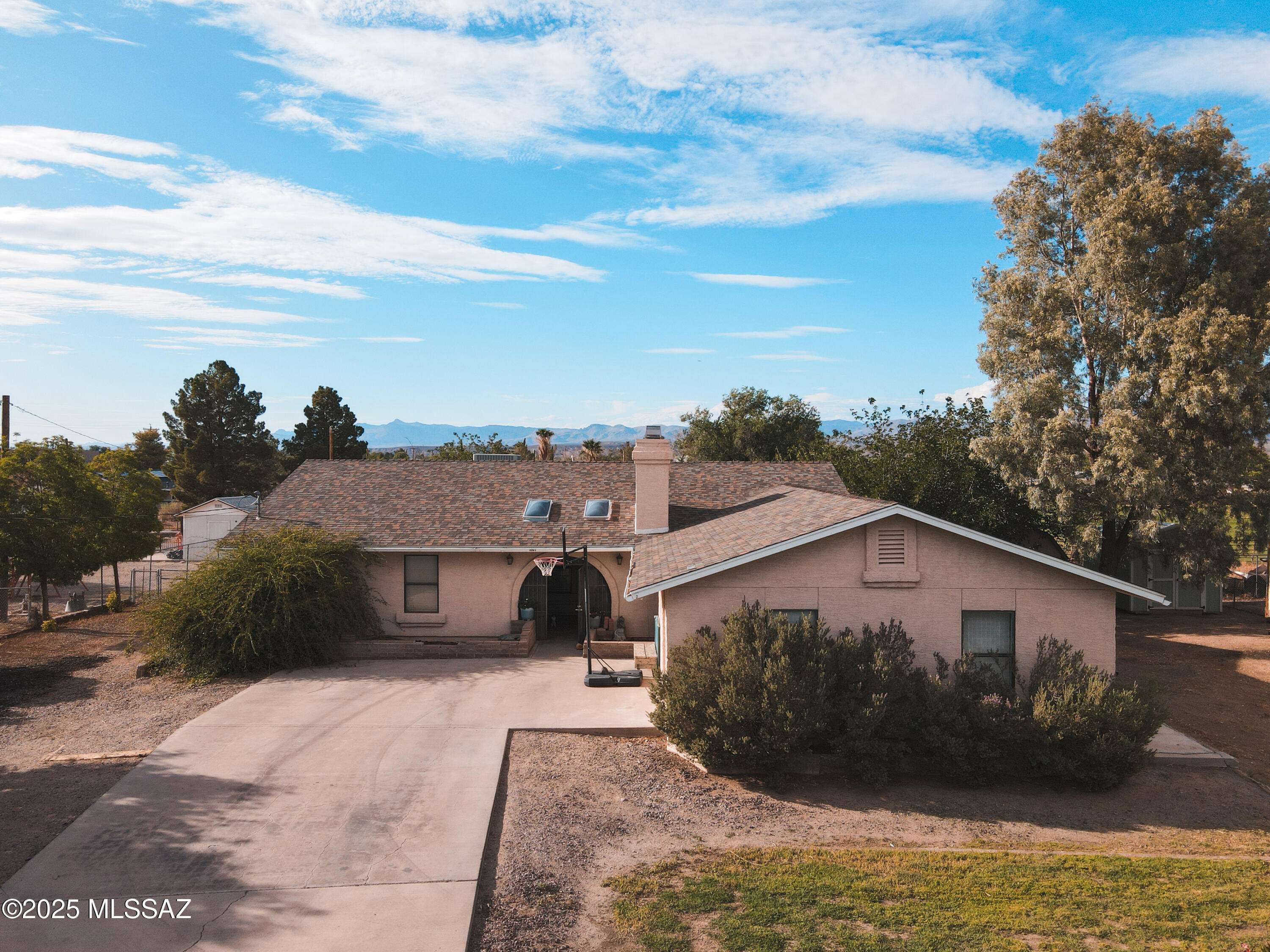 Pima, AZ 85543,228 E 300 S