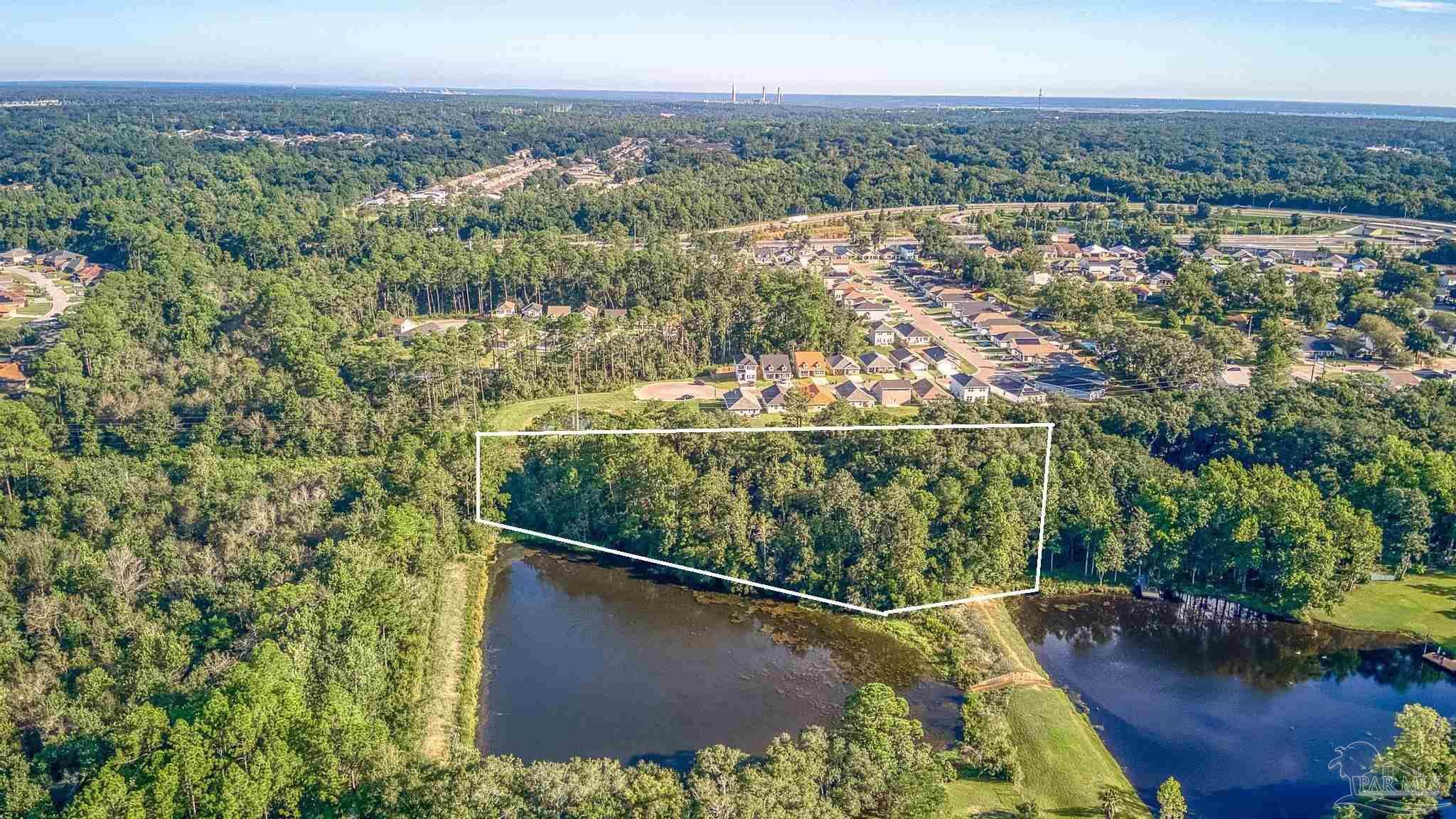 Pensacola, FL 32504,7200 Blk Twin Lakes Ln