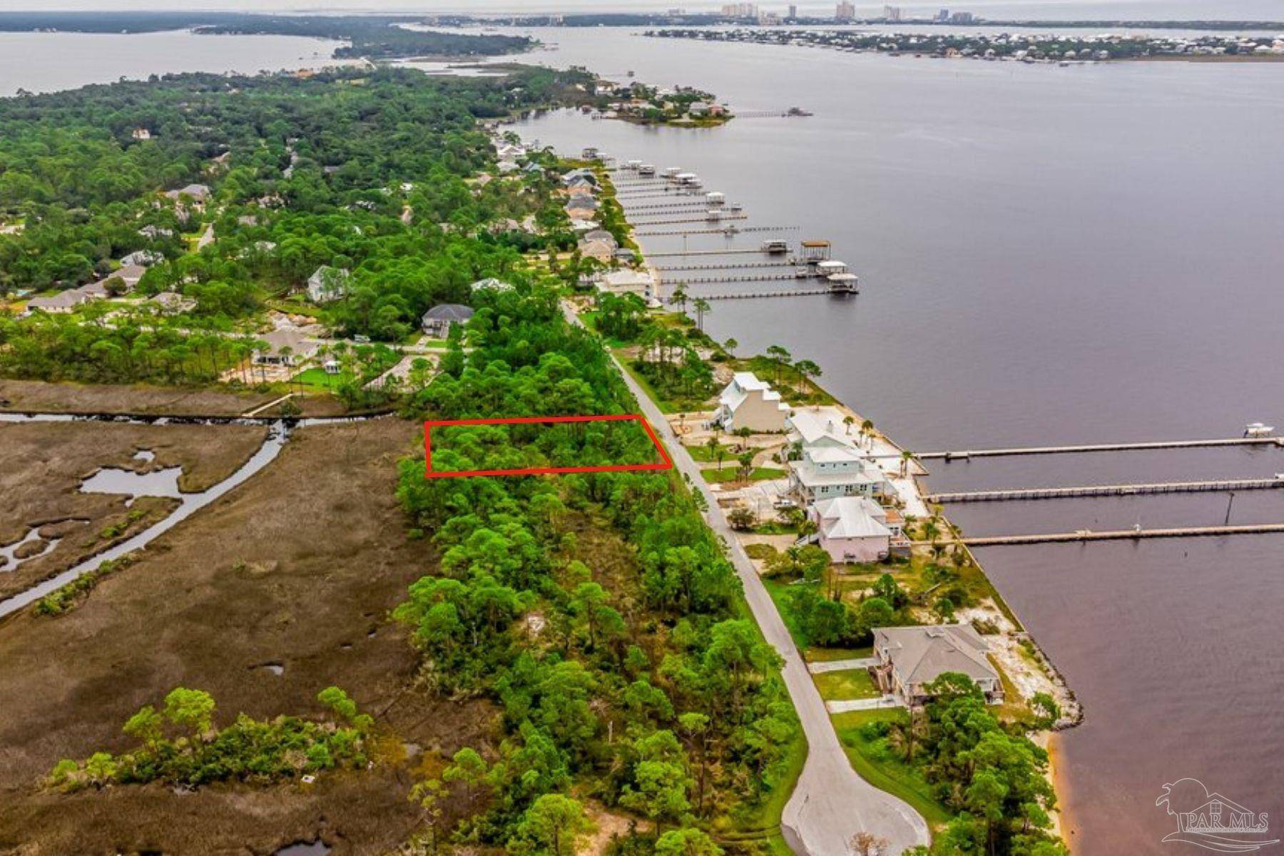 Pensacola, FL 32507,5931 Red Cedar St