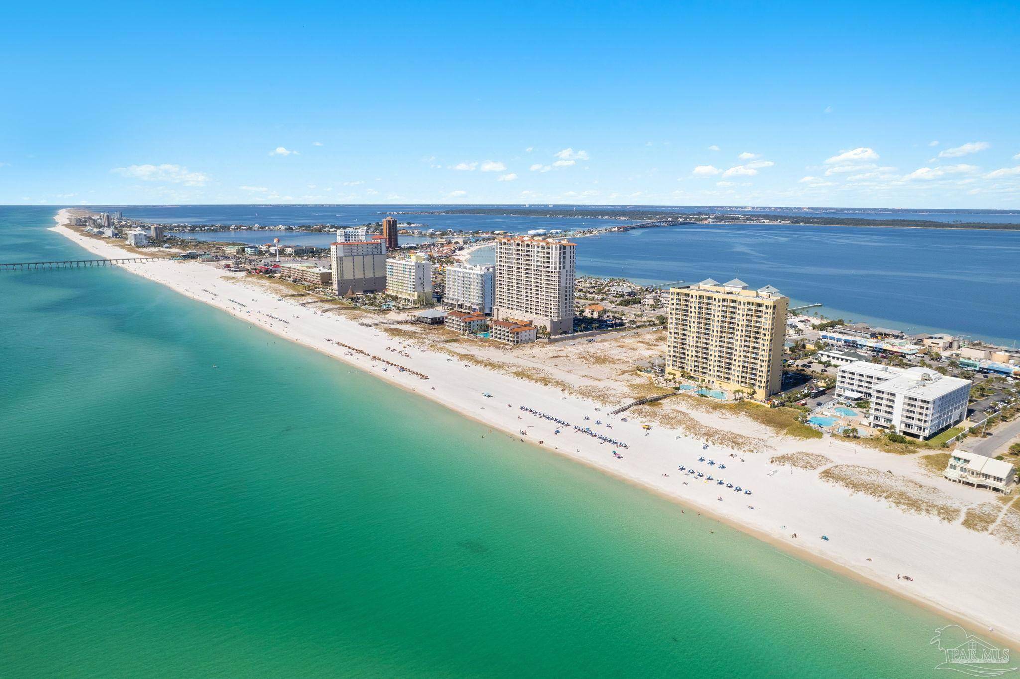 Pensacola Beach, FL 32561,22 Via Deluna Dr