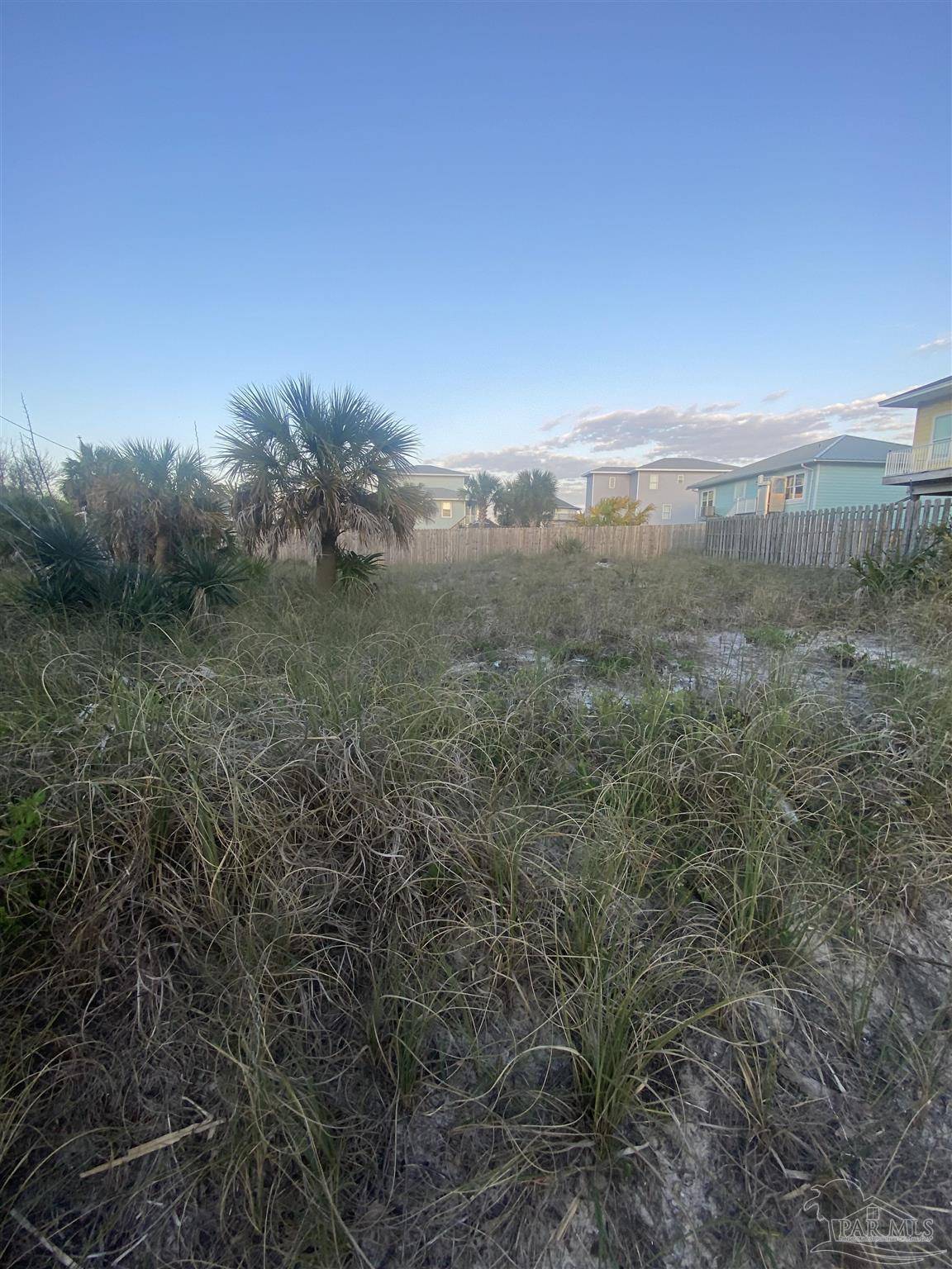 Pensacola Beach, FL 32561,208 Via Deluna Dr