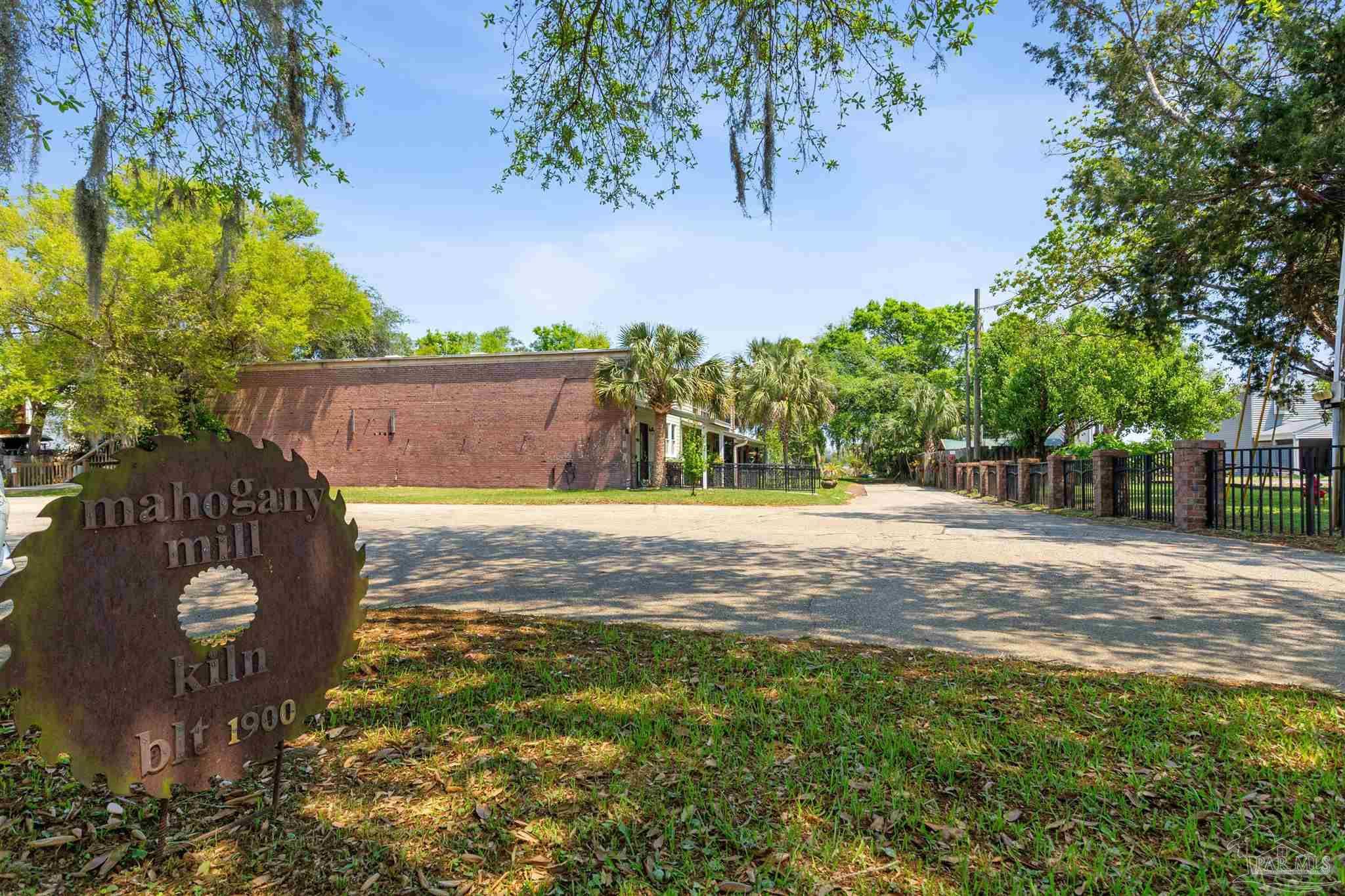 Pensacola, FL 32507,1261 Mahogany Mill Rd