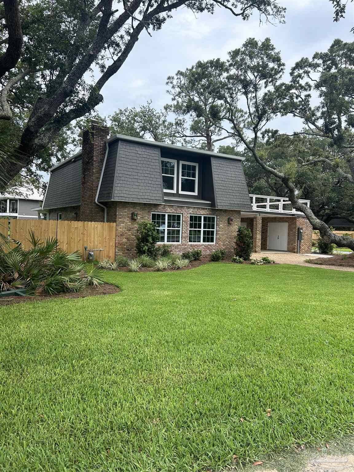 Gulf Breeze, FL 32563,4560 Sabine Dr