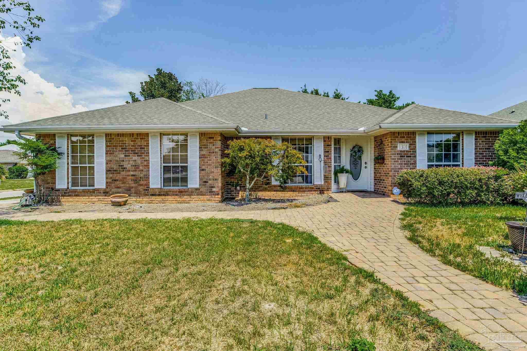 Gulf Breeze, FL 32563,1301 Connemara Cir