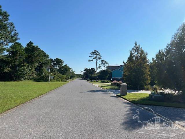 Gulf Breeze, FL 32561,1202 Soundview Trl