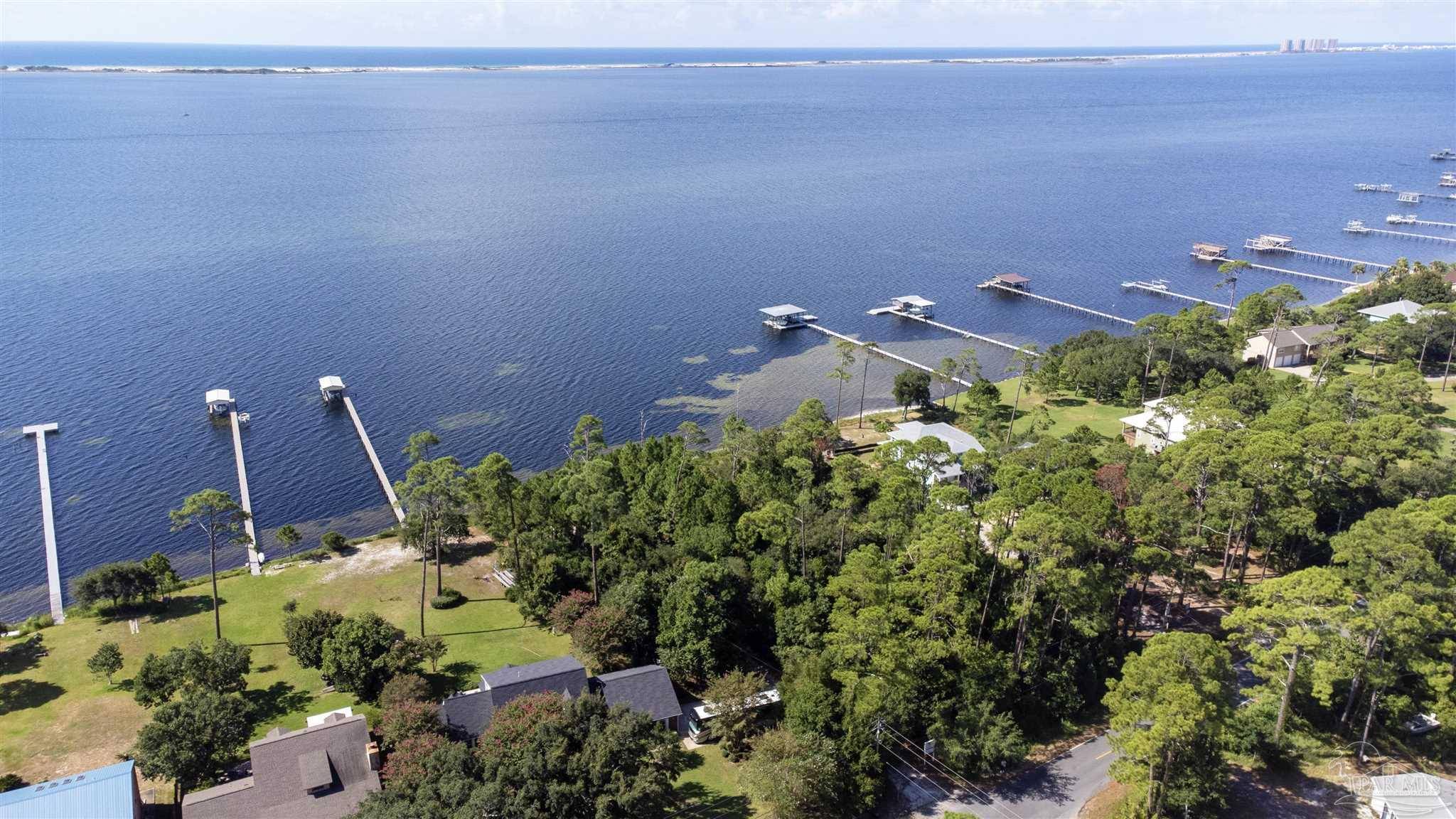 Gulf Breeze, FL 32563,4991 Soundside Dr