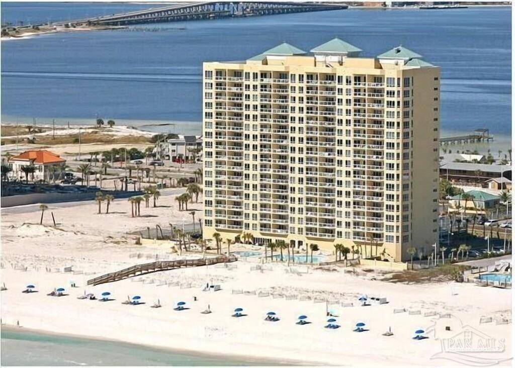 Pensacola Beach, FL 32561,22 Via Deluna Dr