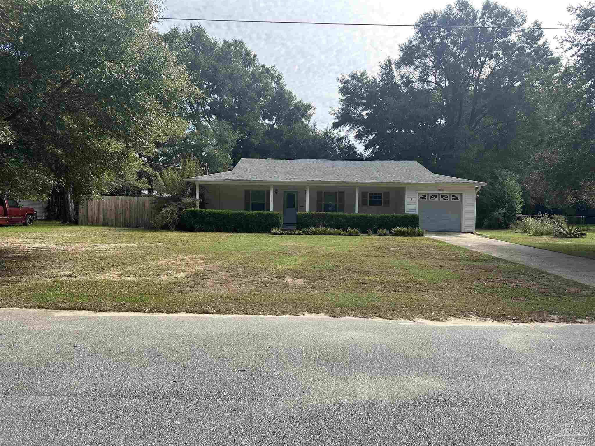 Milton, FL 32570,5898 Cedar Tree Dr