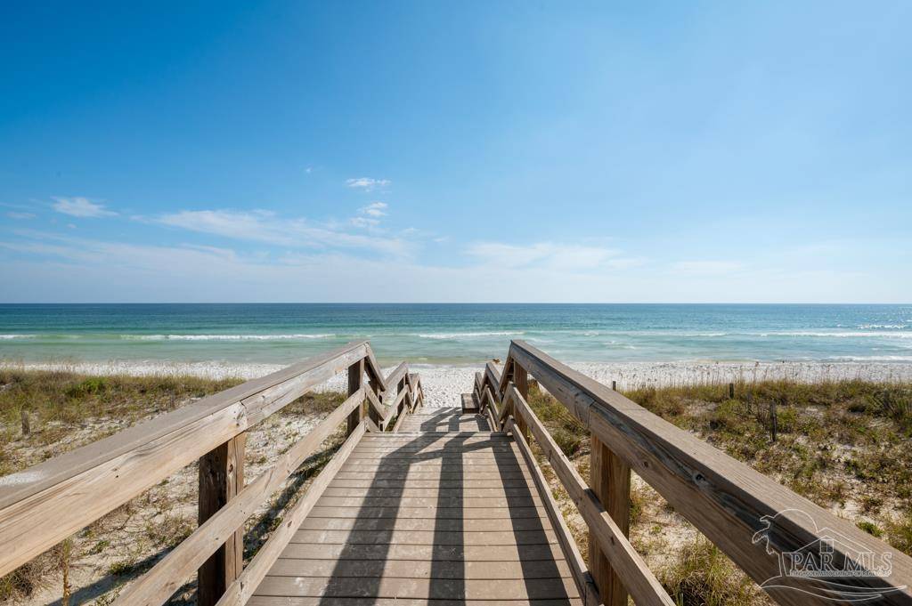 Navarre Beach, FL 32566,8425 Gulf Blvd