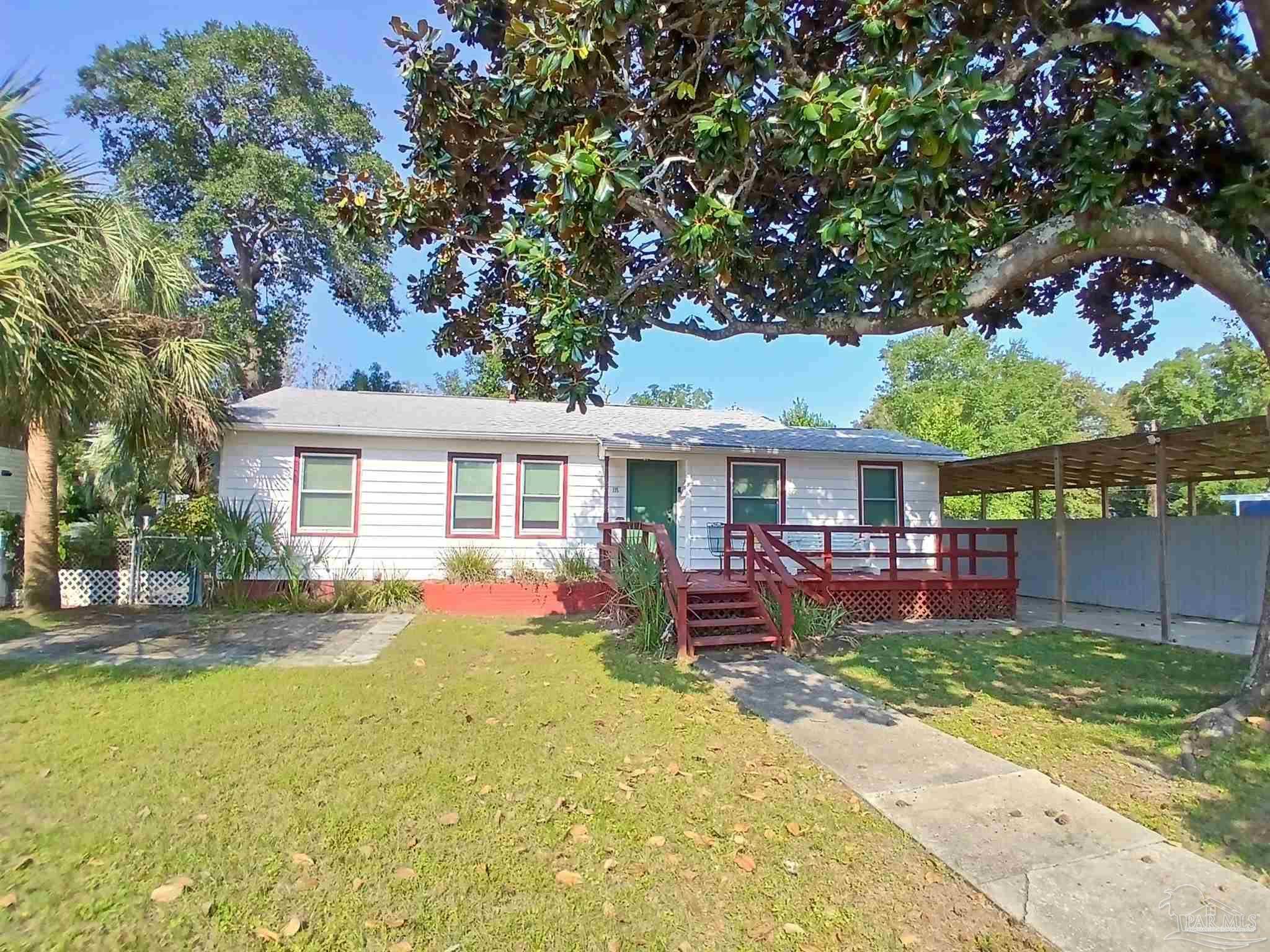 Pensacola, FL 32507,111 SE Syrcle Dr