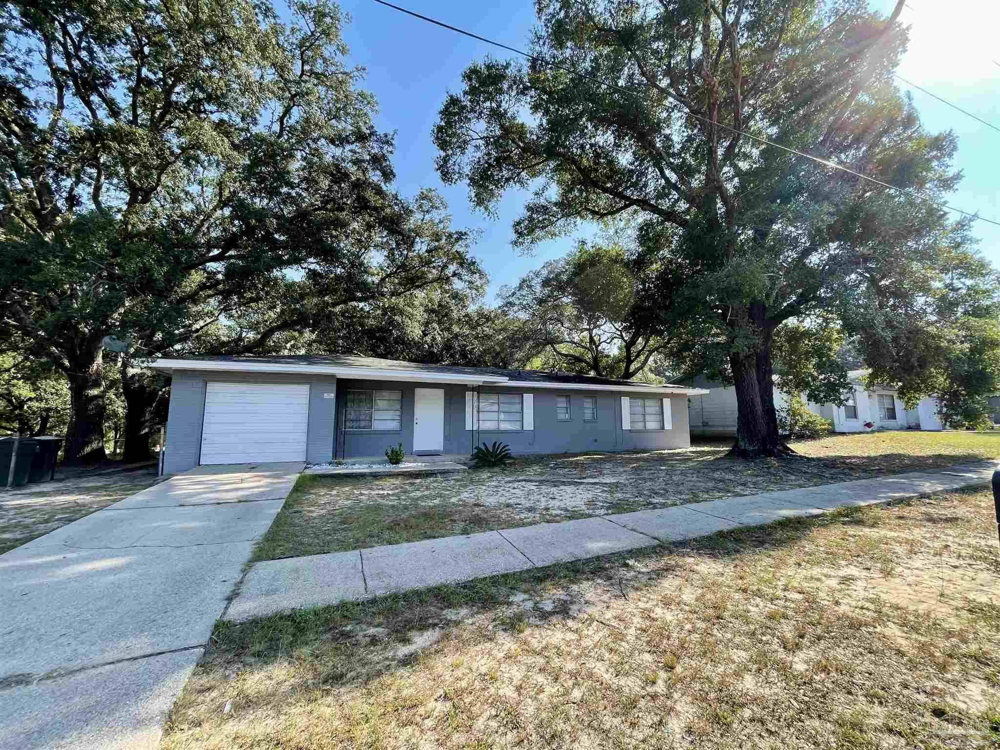 Pensacola, FL 32505,262 Fennel St