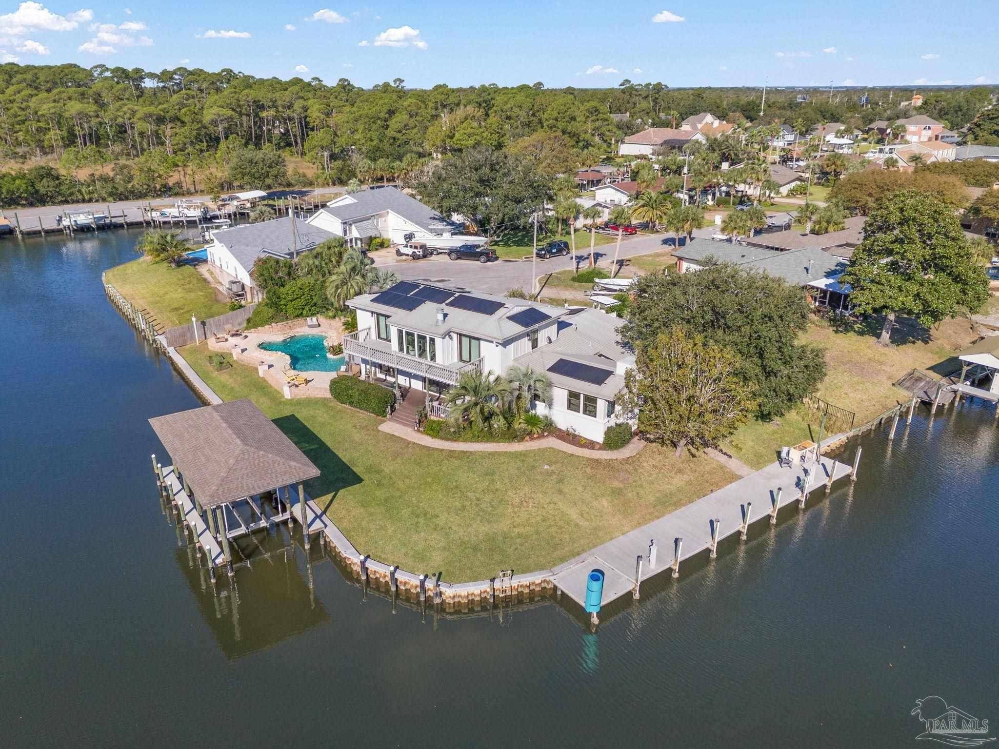 Gulf Breeze, FL 32563,906 Aquamarine Dr