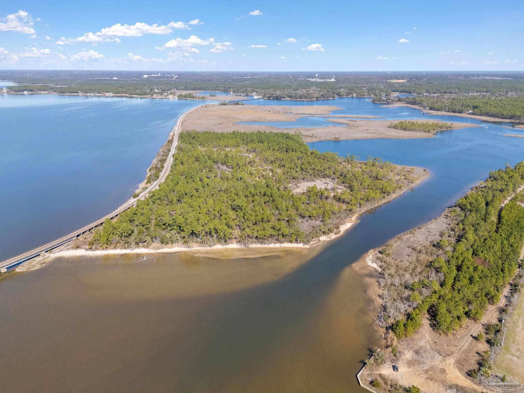 Milton, FL 32583,ISLAND Delmonte Dr