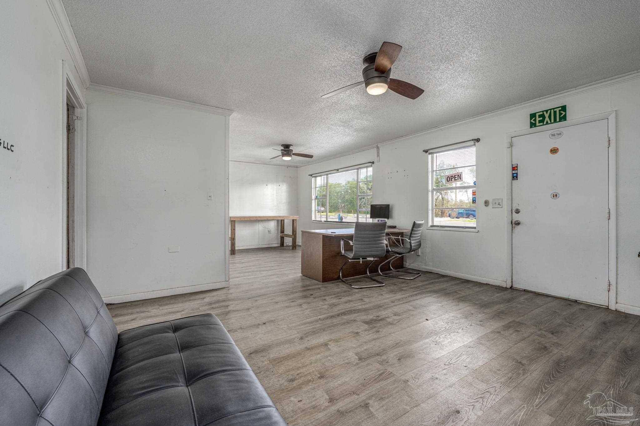 Gulf Breeze, FL 32563,4812 Gulf Breeze Pkwy