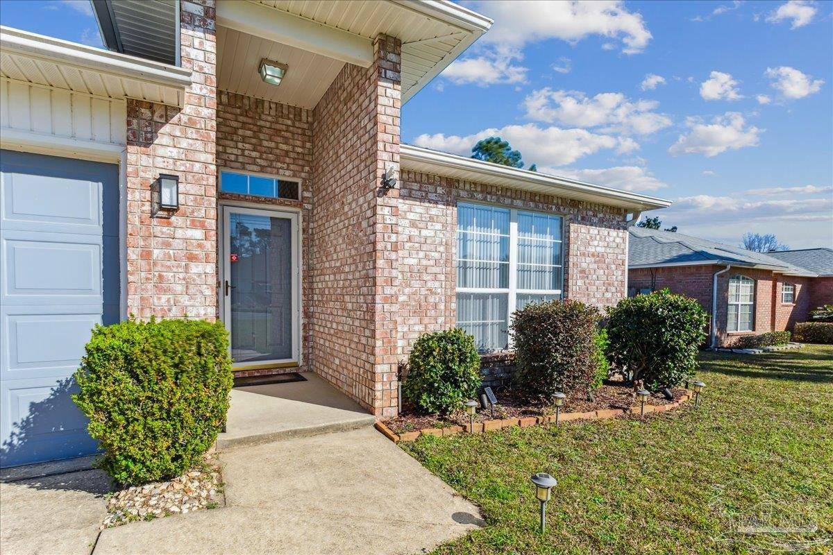 Pensacola, FL 32507,1088 Freeboard Blvd