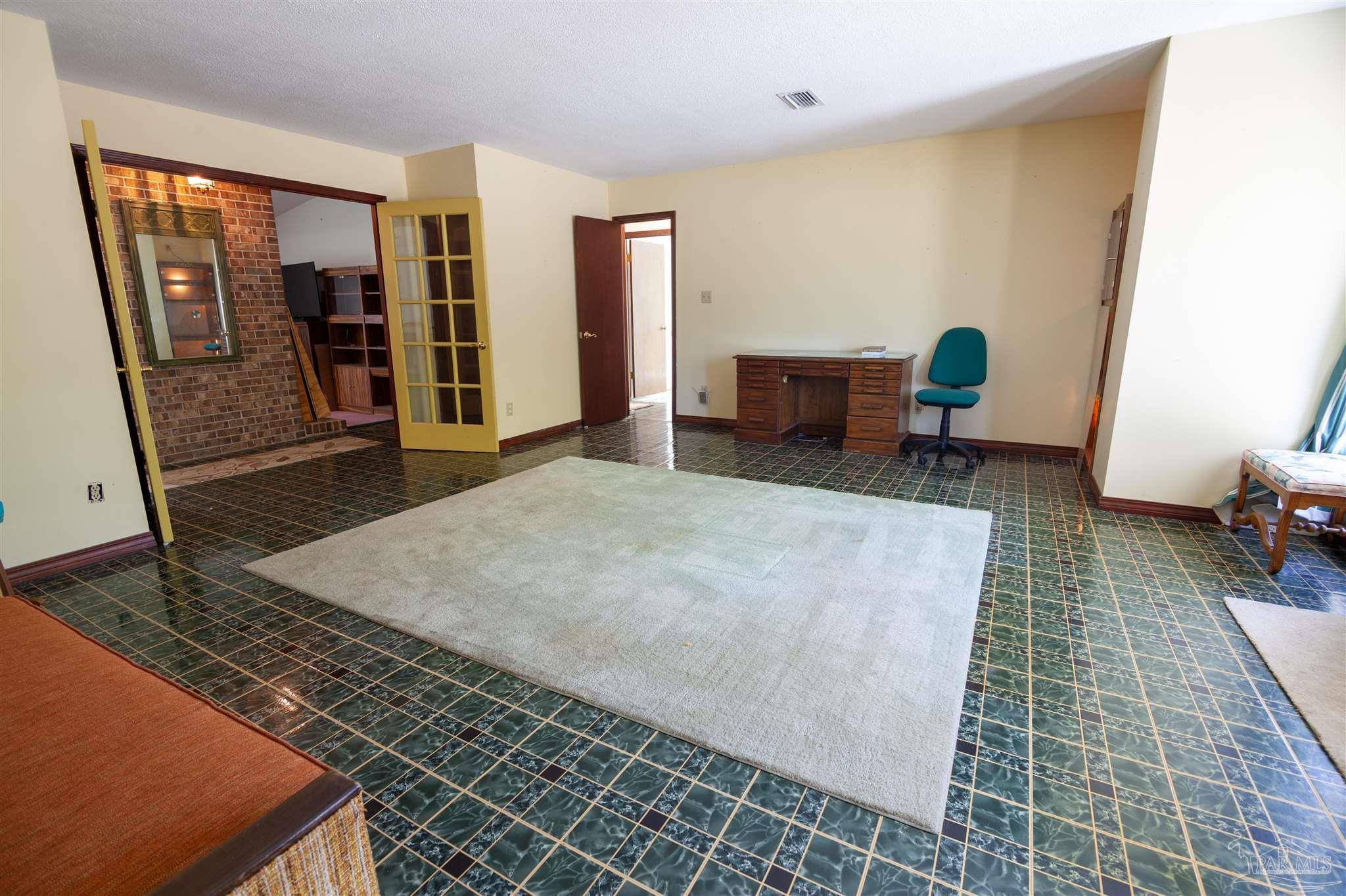 Pensacola, FL 32514,8256 Squire Rd