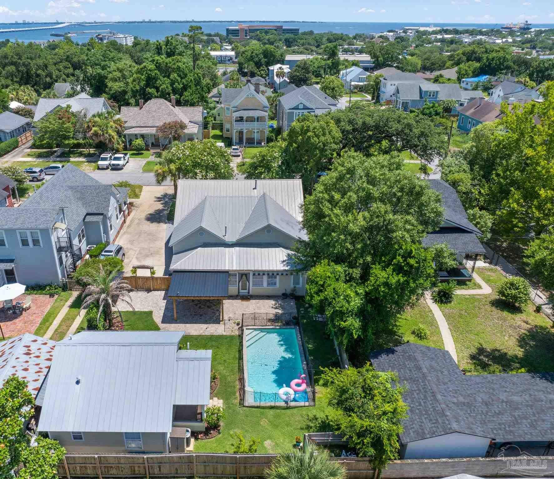 Pensacola, FL 32501,1106 E Jackson St