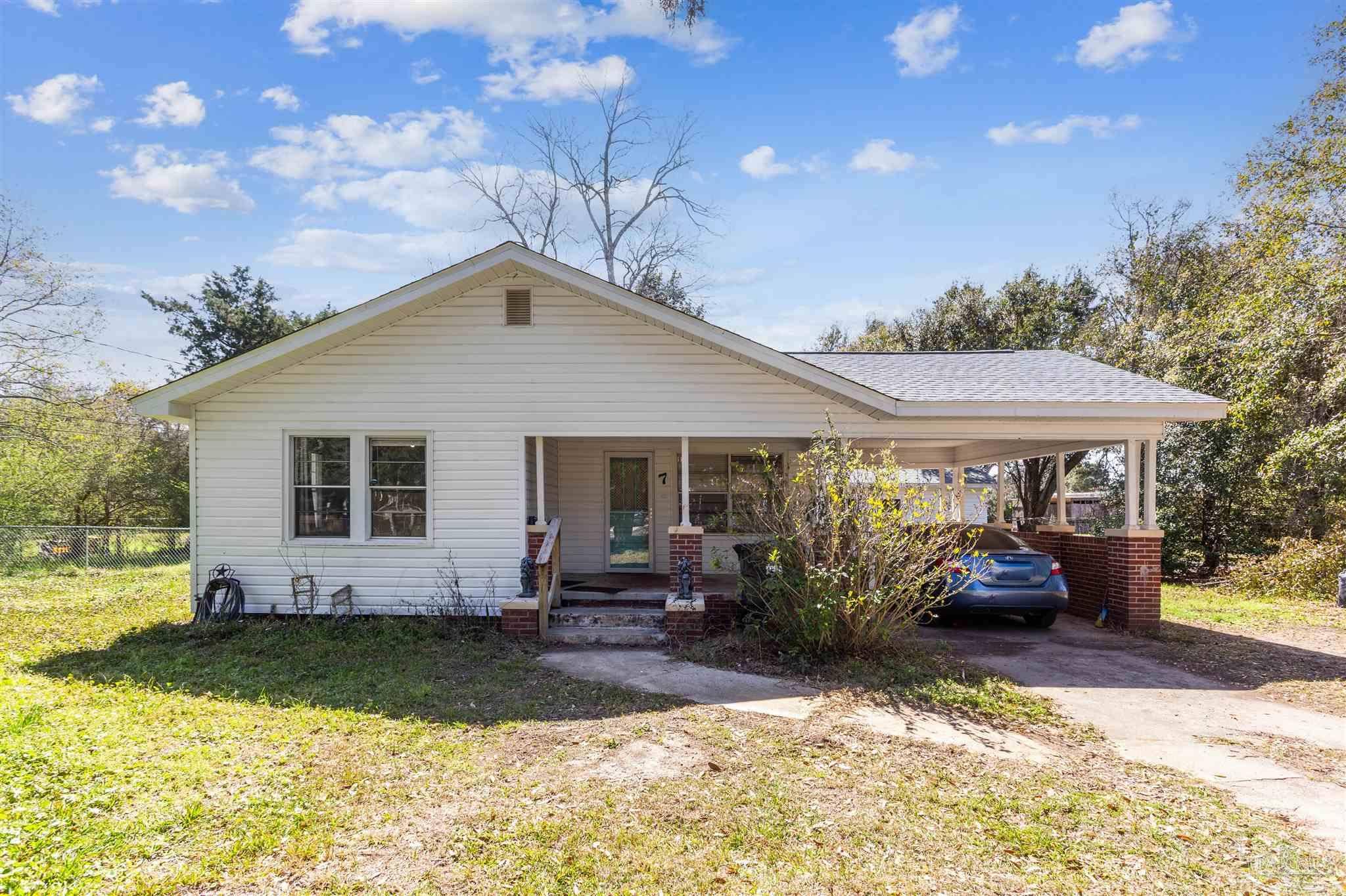Pensacola, FL 32503,7 Oleander Dr