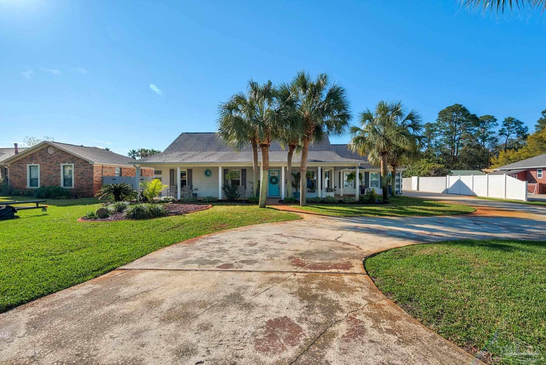 Gulf Breeze, FL 32563,2957 Coral Strip Pkwy