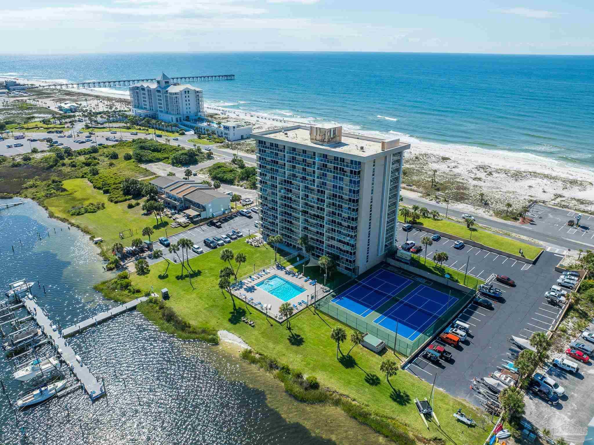 Pensacola Beach, FL 32561,330 Ft Pickens Rd