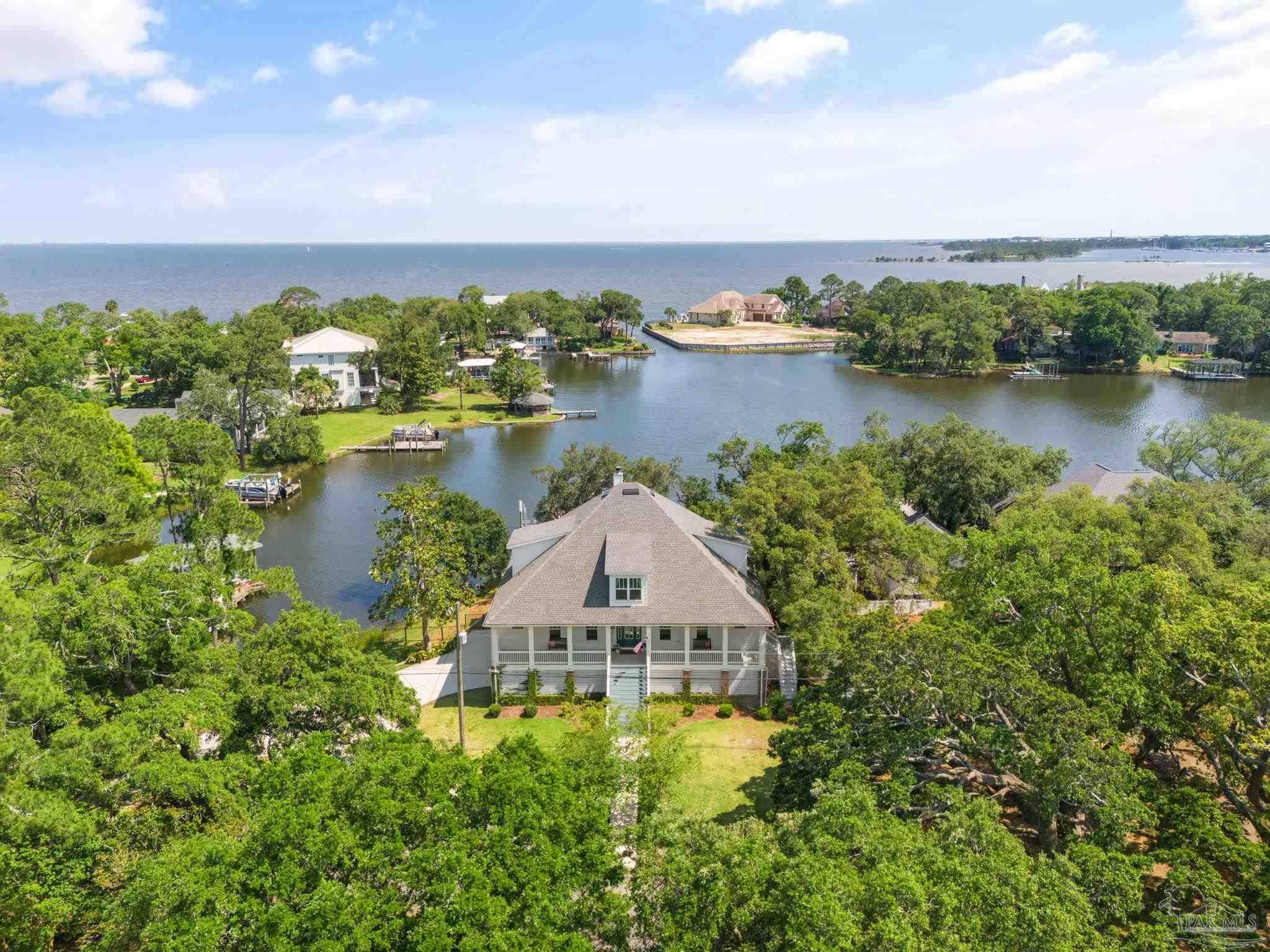 Pensacola, FL 32507,74 Star Lake Dr