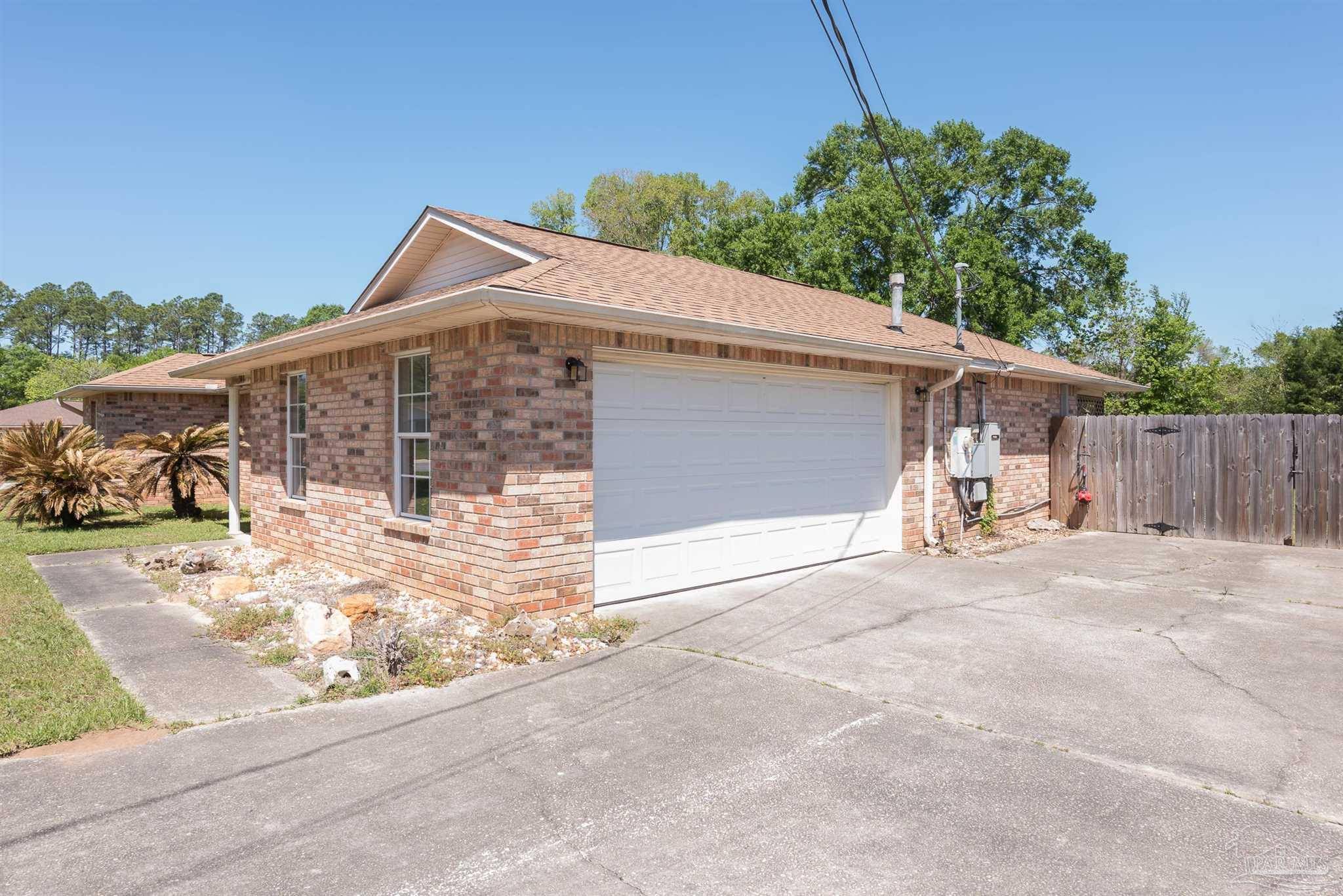 Cantonment, FL 32533,308 Twisted Oak Dr