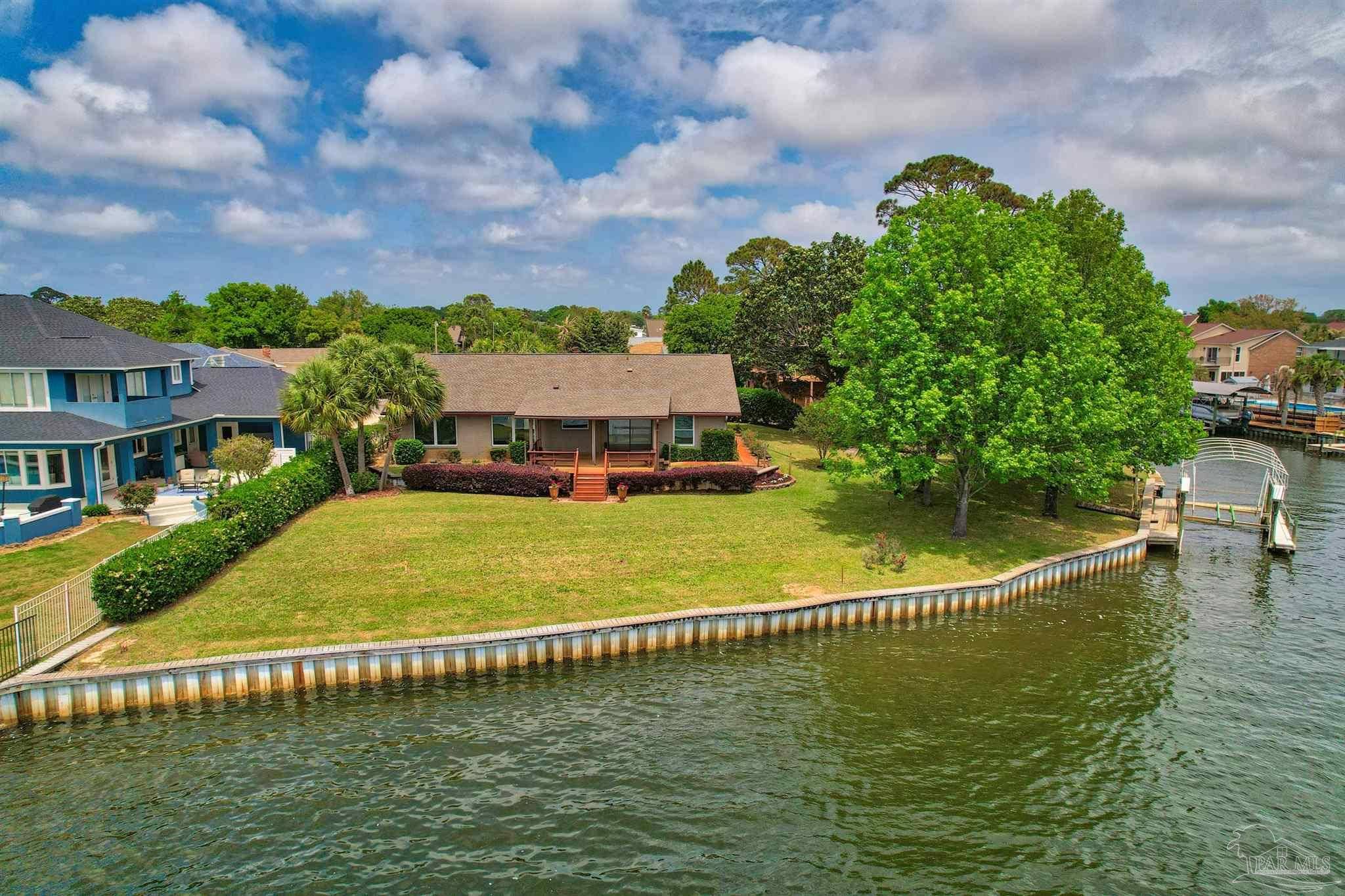 Gulf Breeze, FL 32563,1090 Park Ln