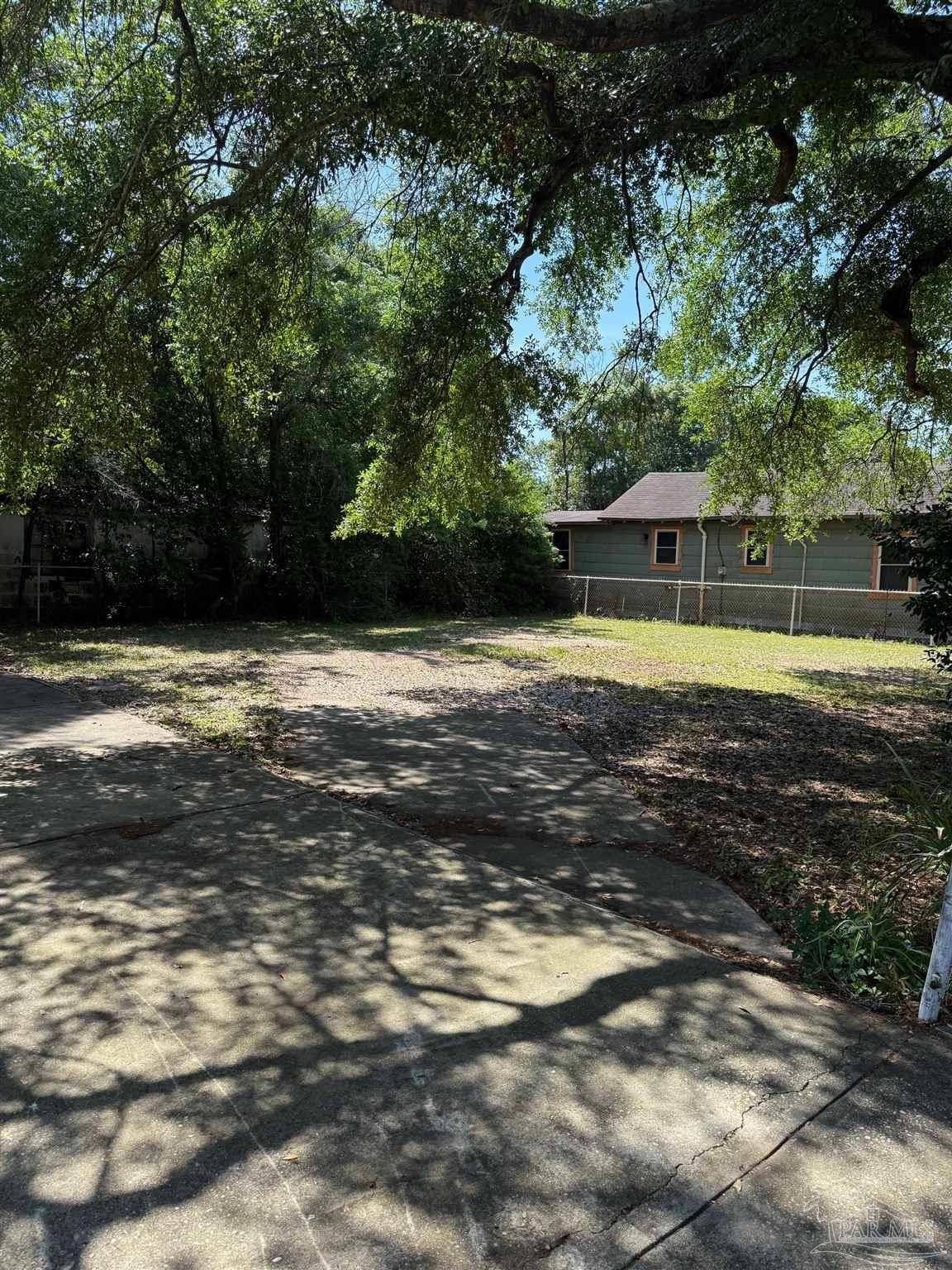 Pensacola, FL 32502,991 W Romana St
