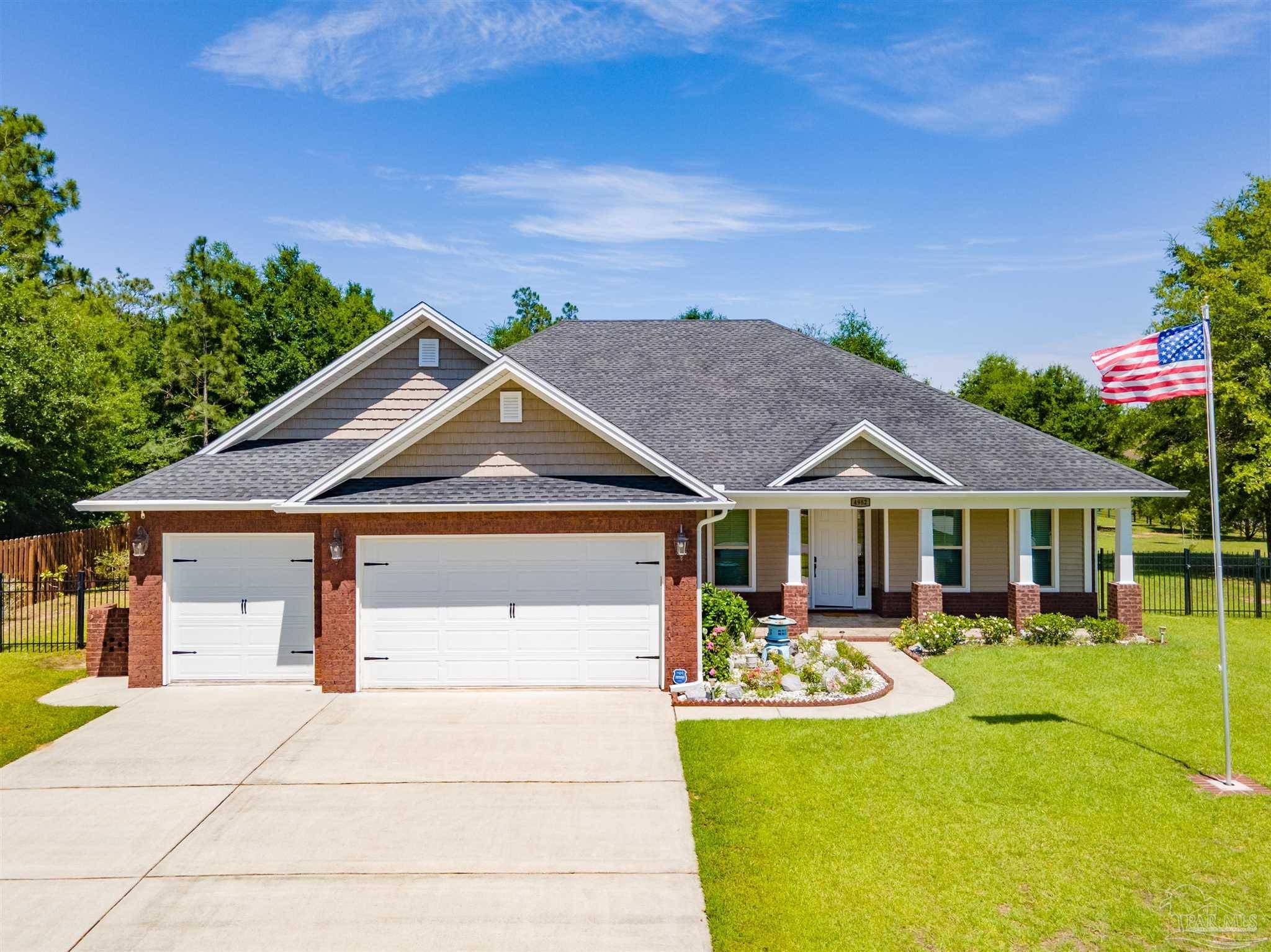 Milton, FL 32583,4982 Red Oak Dr