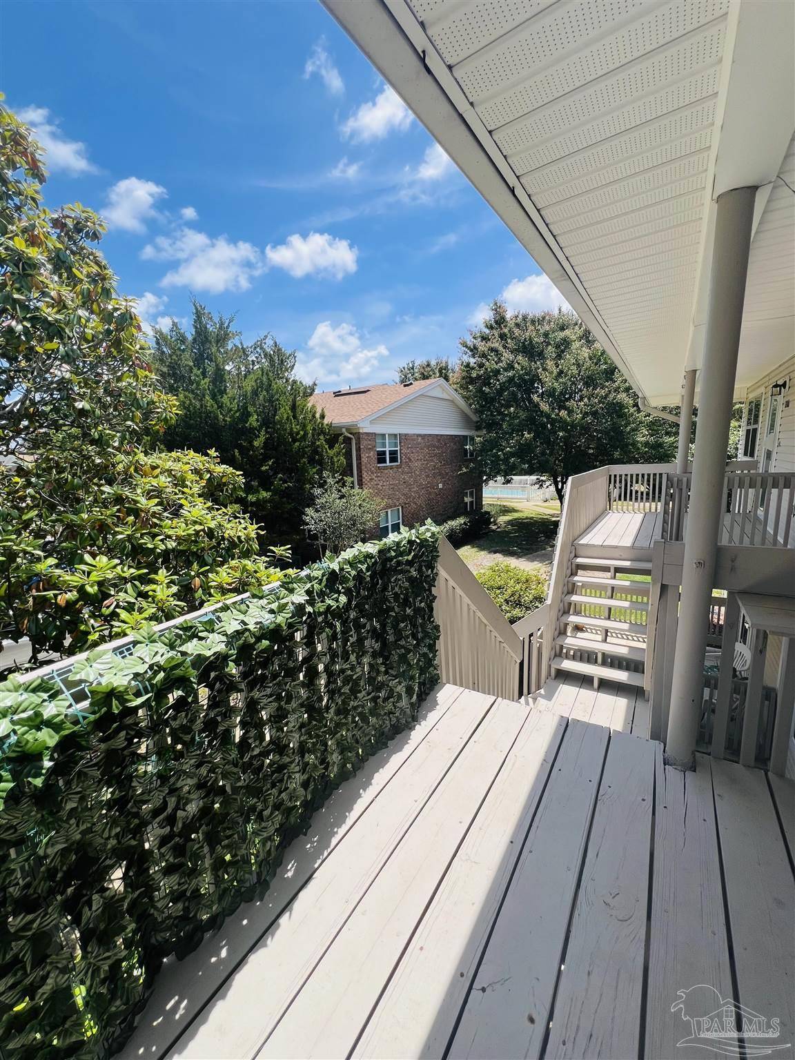Gulf Breeze, FL 32561,1100 Shoreline Dr